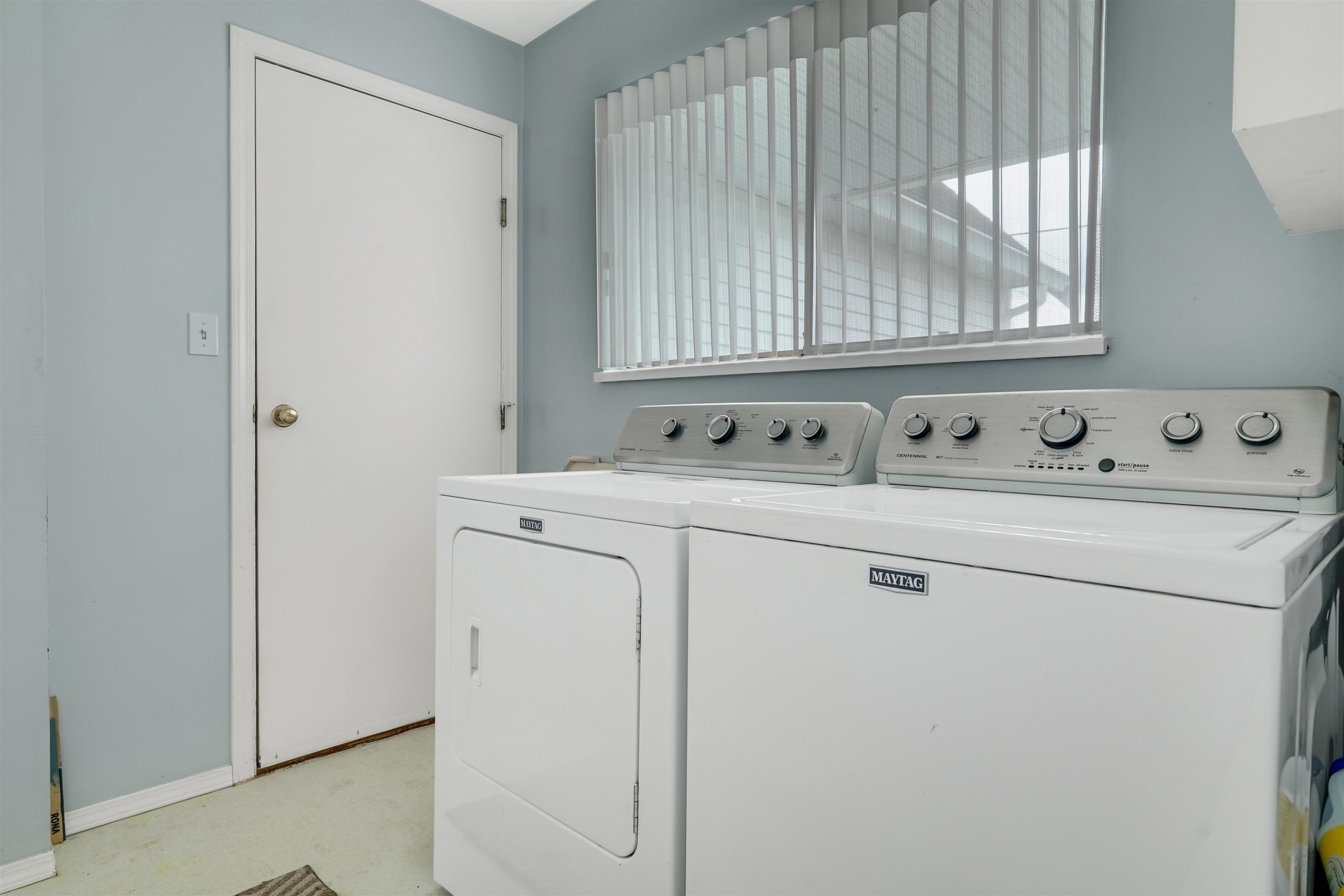 









17829


59

Avenue,
Surrey,




BC
V3S 1P6

