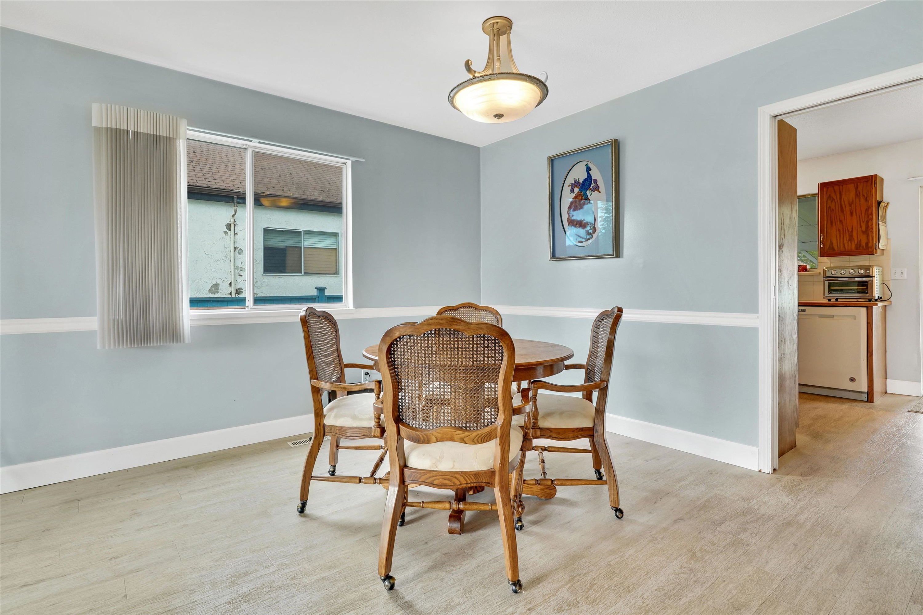 









17829


59

Avenue,
Surrey,




BC
V3S 1P6

