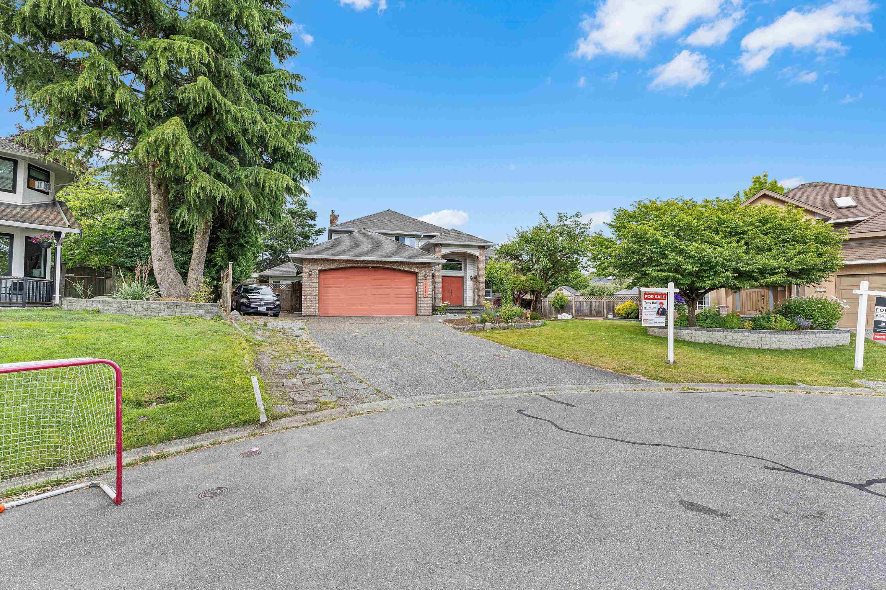 









14247


86

Avenue,
Surrey,




BC
V3W 0S6

