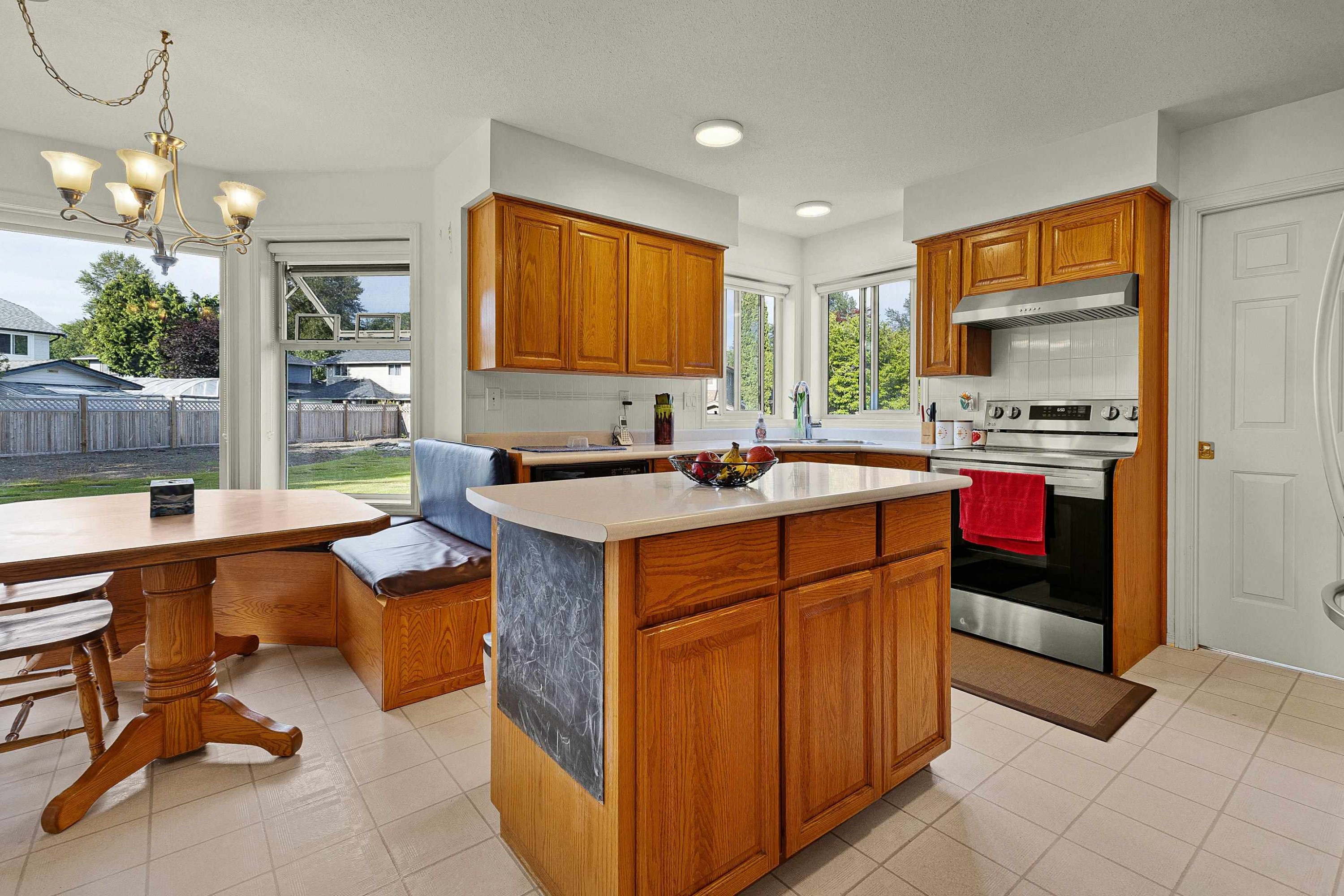 









14247


86

Avenue,
Surrey,




BC
V3W 0S6

