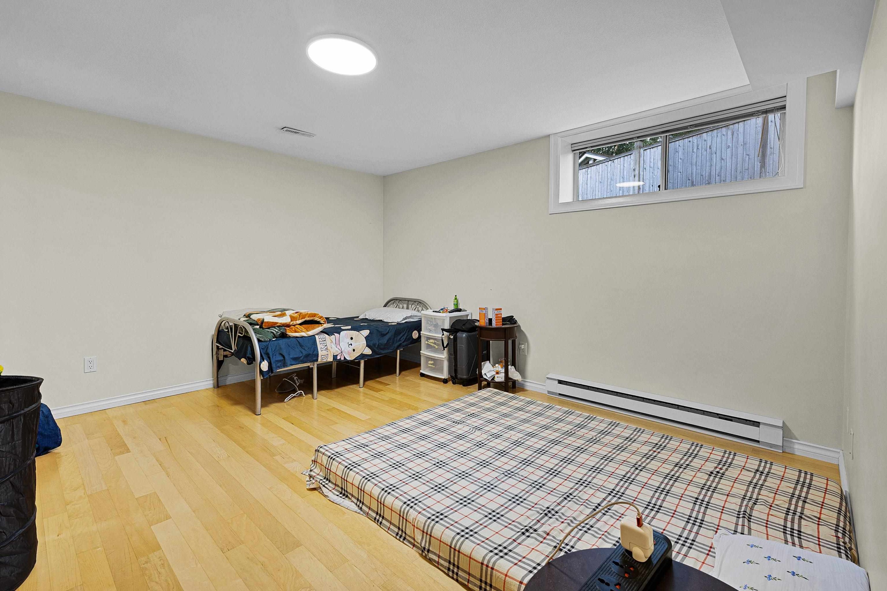 









14247


86

Avenue,
Surrey,




BC
V3W 0S6

