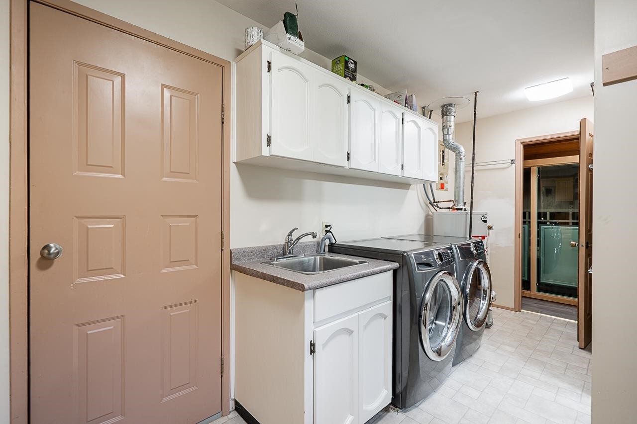 









17895


96

Avenue,
Surrey,




BC
V4N 4A9

