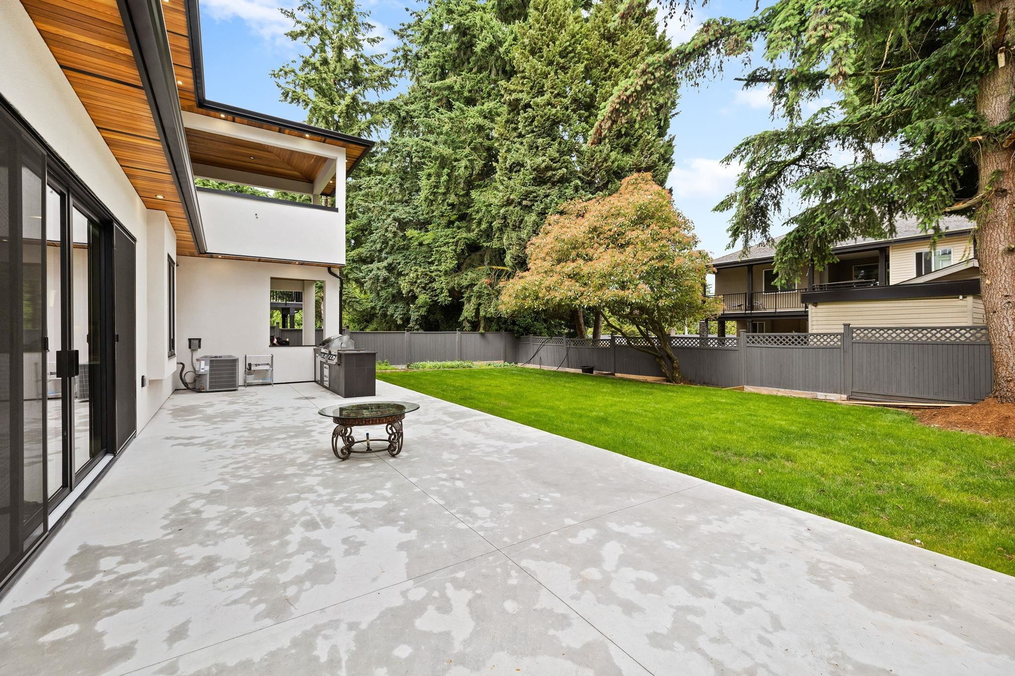 









10258


128a

Street,
Surrey,




BC
V3T 3E8

