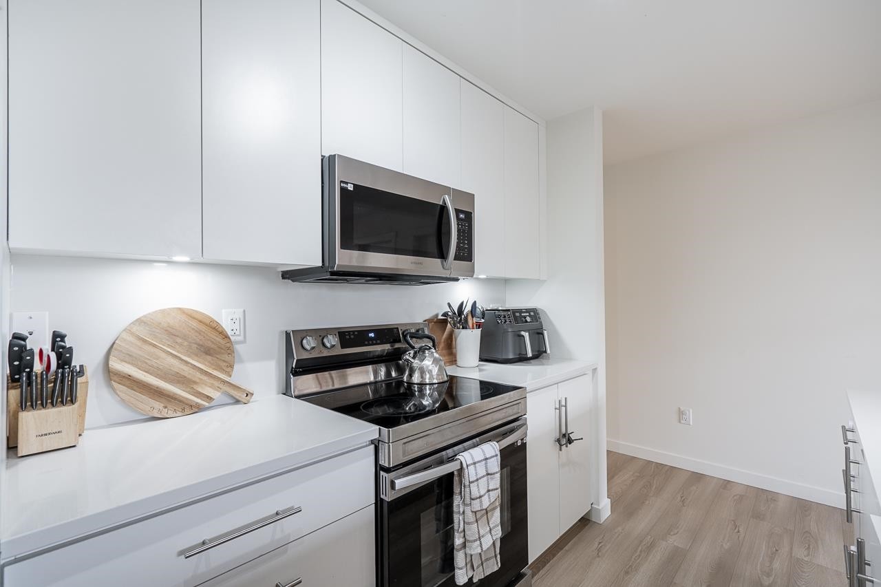 









5420


208

Street, 310,
Langley,




BC
V3A 0P8

