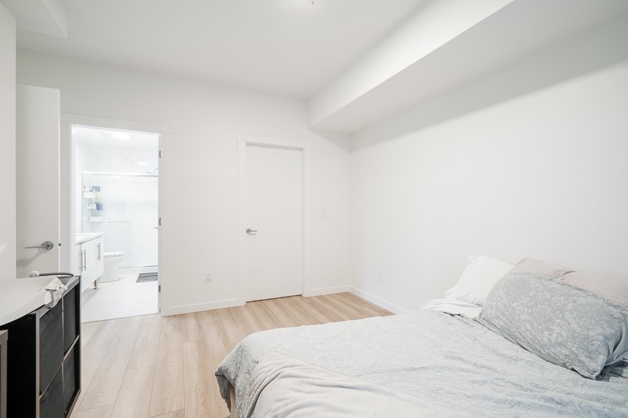









5420


208

Street, 310,
Langley,




BC
V3A 0P8

