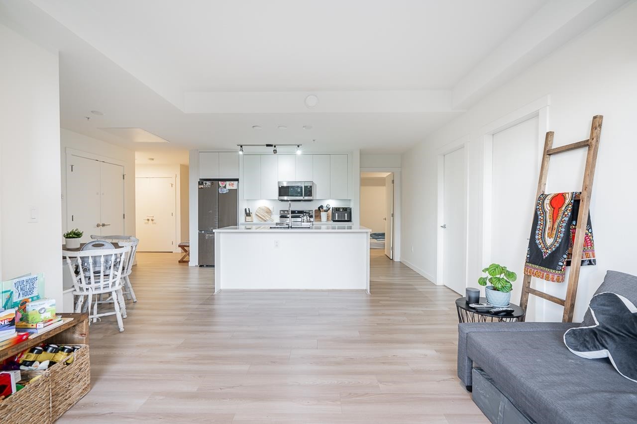 









5420


208

Street, 310,
Langley,




BC
V3A 0P8

