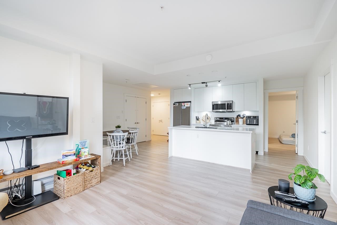 









5420


208

Street, 310,
Langley,




BC
V3A 0P8

