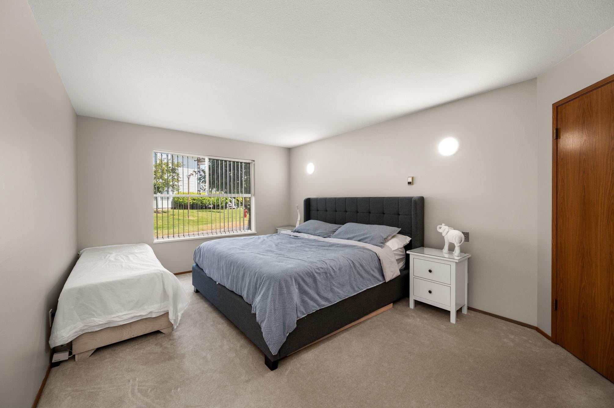 









7156


121

Street, 131,
Surrey,




BC
V3W 0J6

