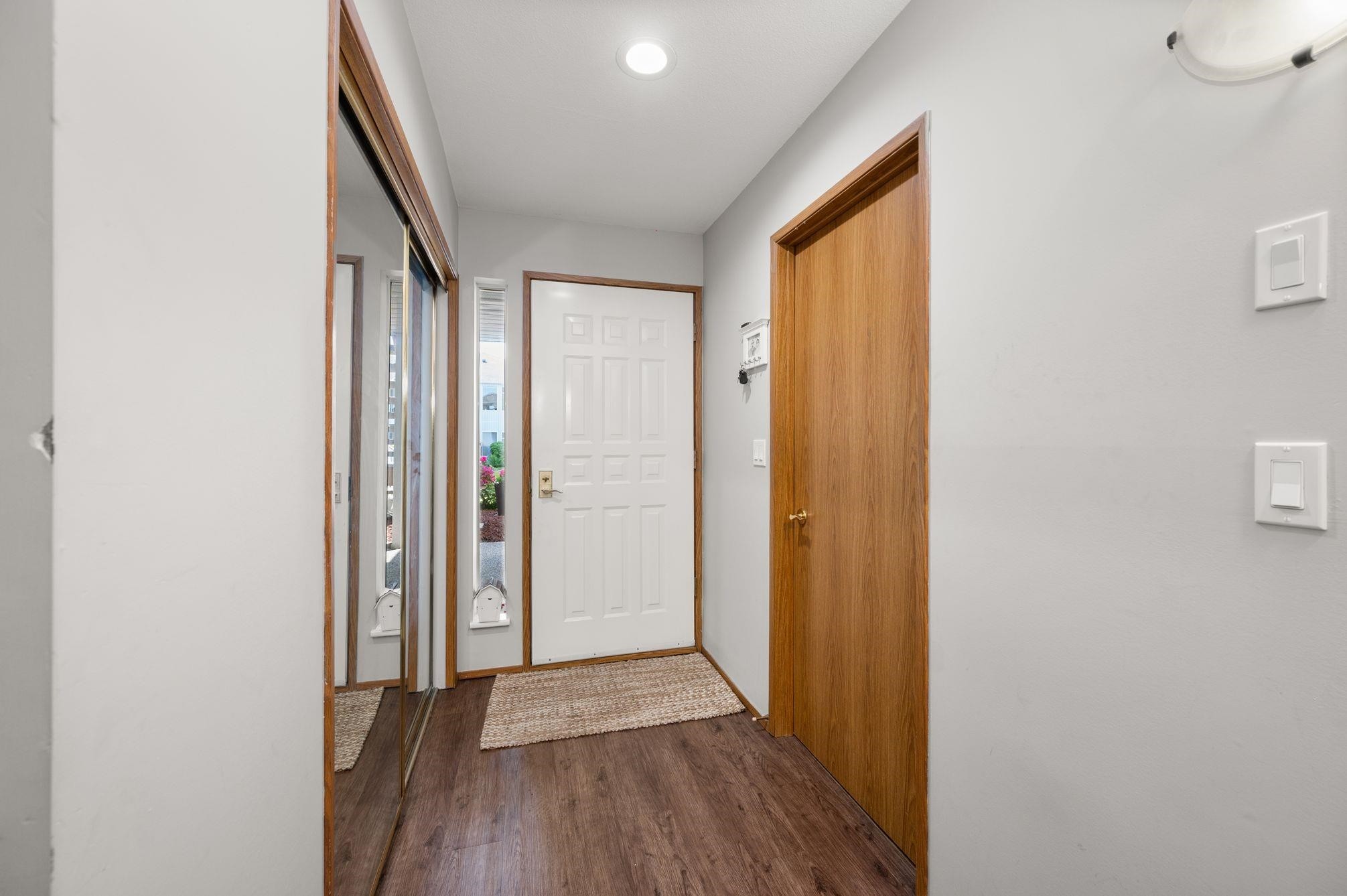 









7156


121

Street, 131,
Surrey,




BC
V3W 0J6

