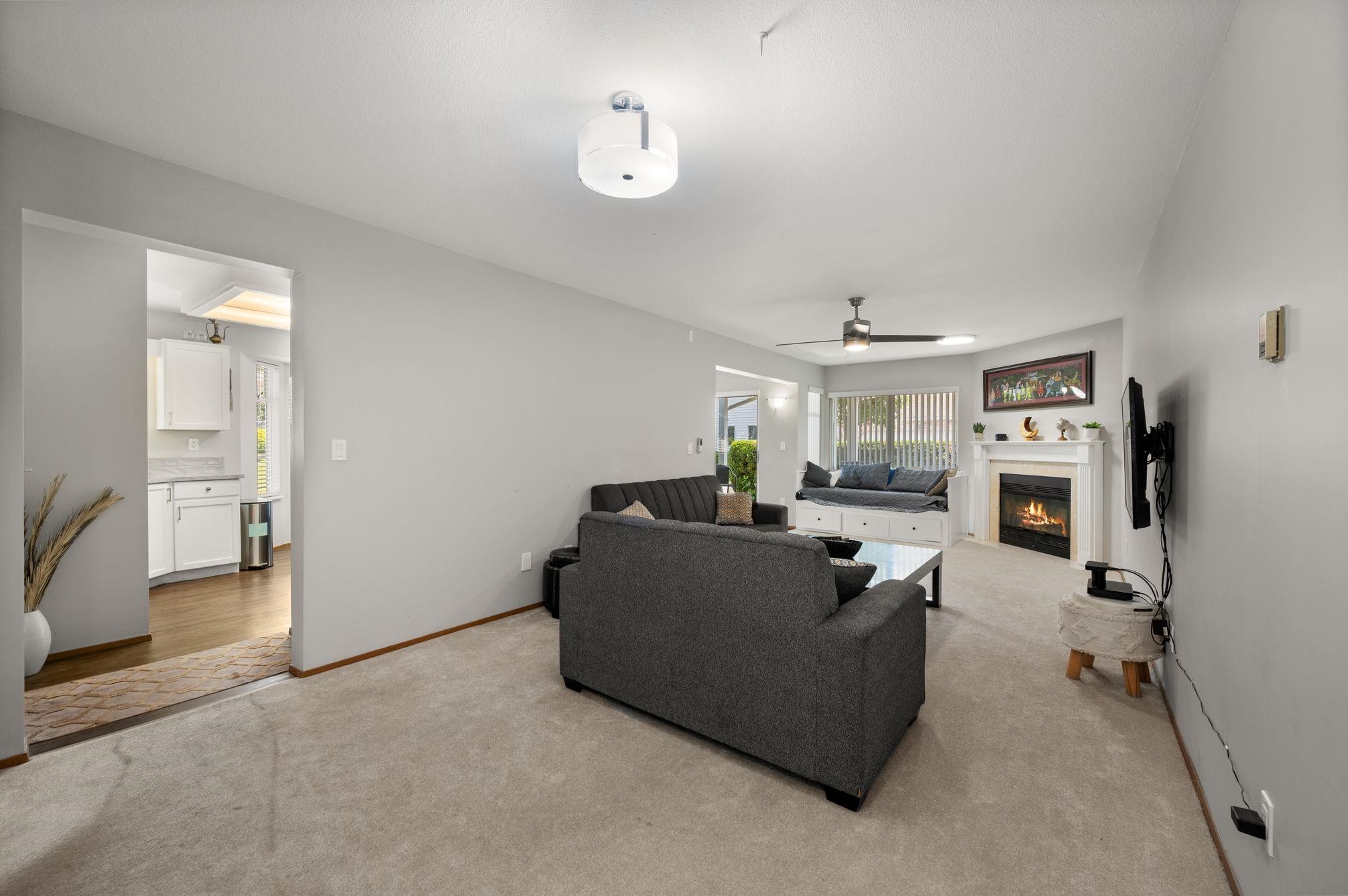 









7156


121

Street, 131,
Surrey,




BC
V3W 0J6

