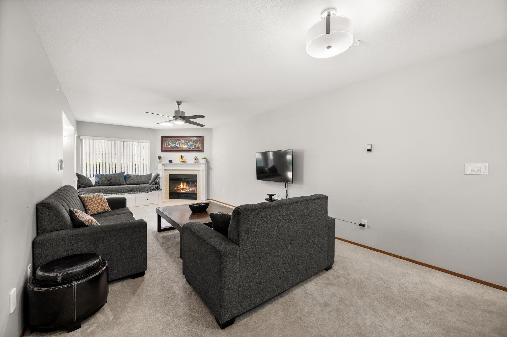









7156


121

Street, 131,
Surrey,




BC
V3W 0J6

