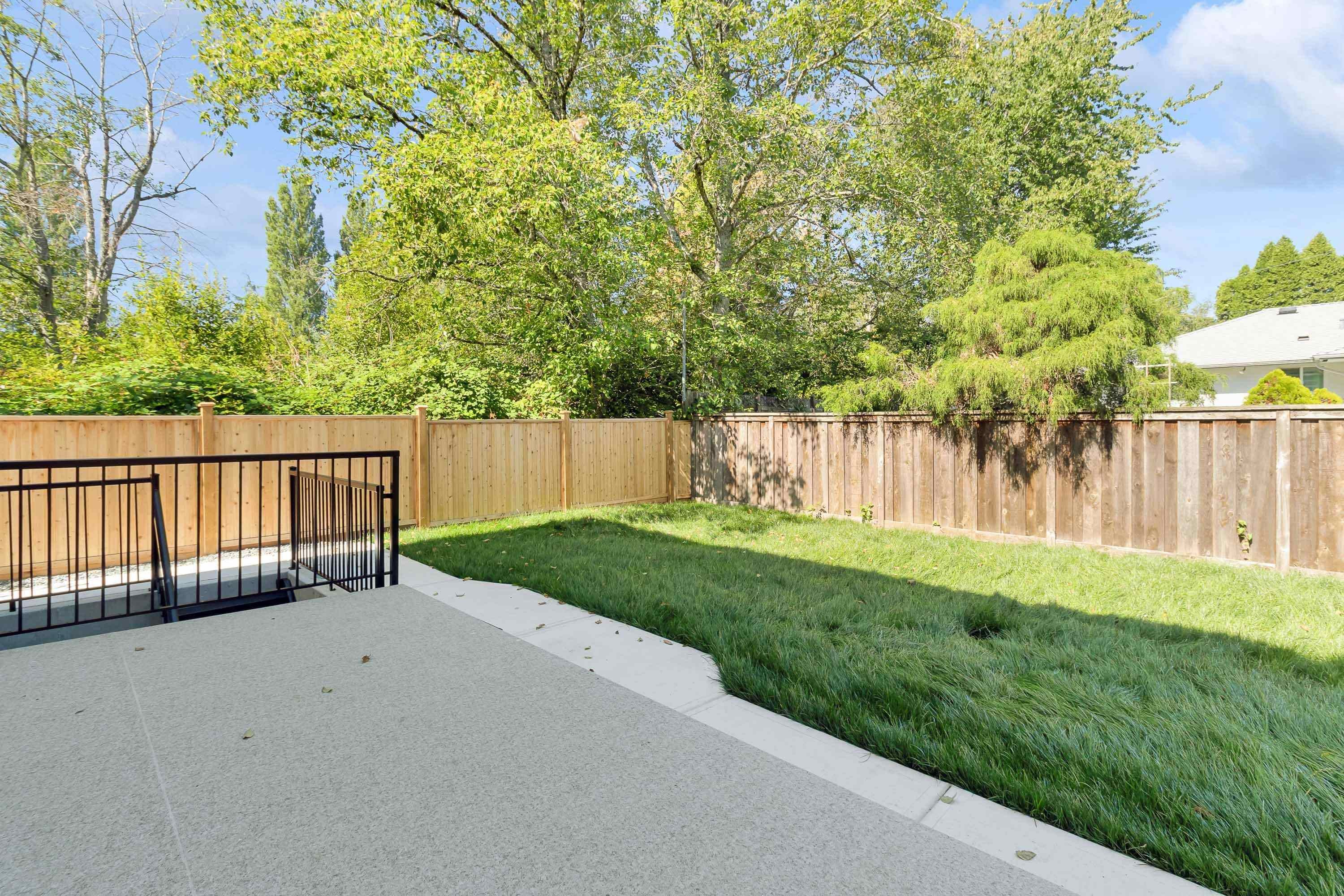 









11803


86a

Avenue,
Delta,




BC
V4C 2Z2

