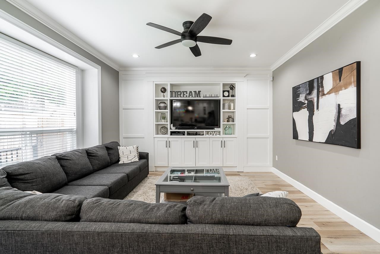 









7077


149a

Street,
Surrey,




BC
V3S 1K2

