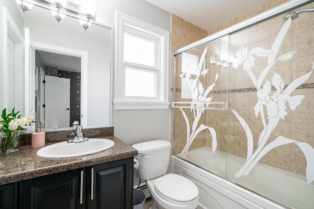 









7077


149a

Street,
Surrey,




BC
V3S 1K2

