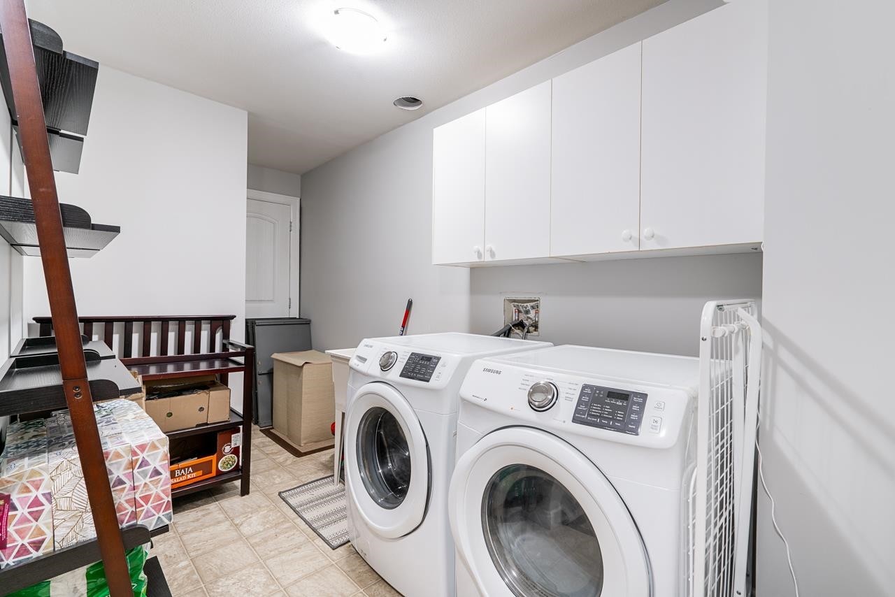 









7077


149a

Street,
Surrey,




BC
V3S 1K2

