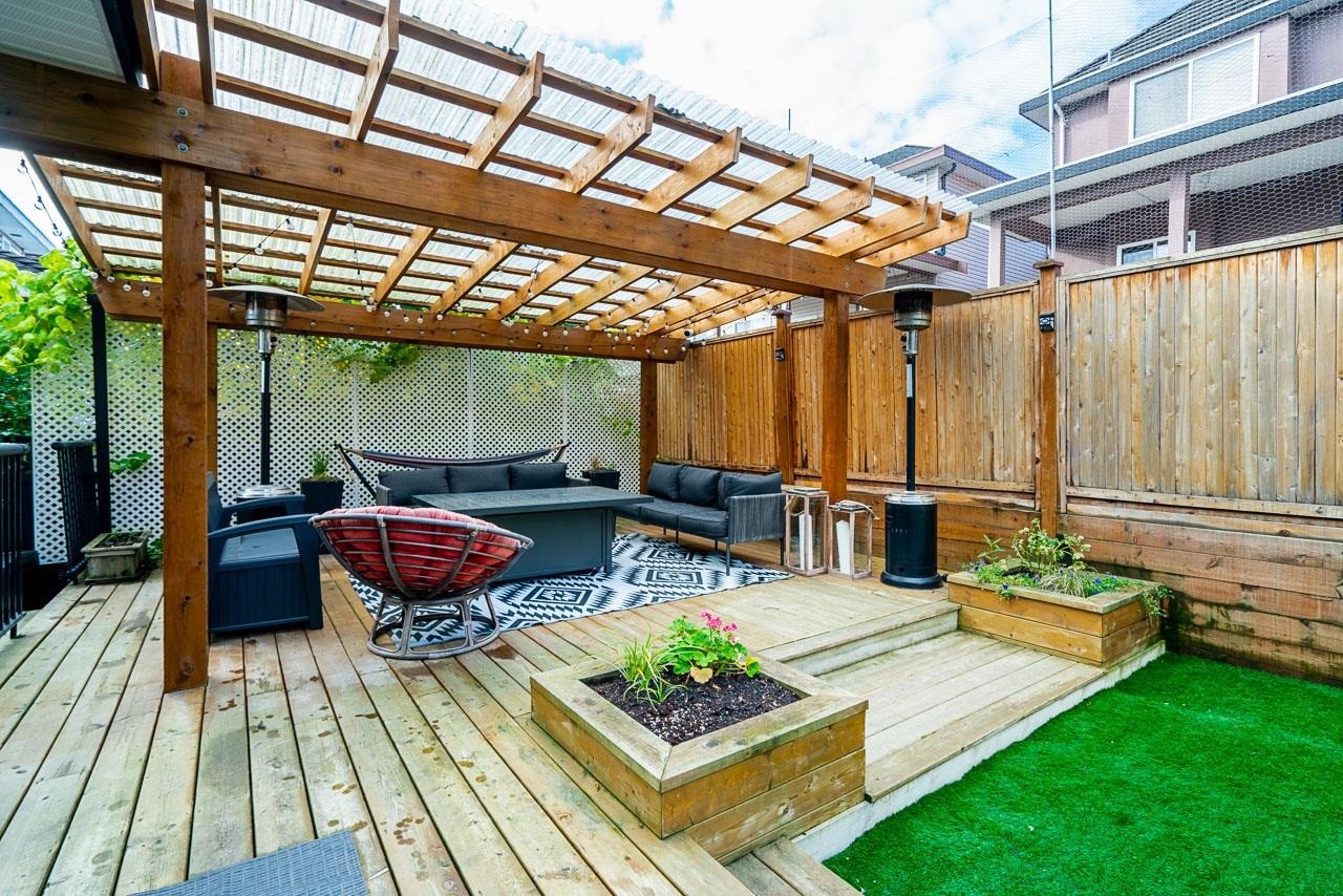 









7077


149a

Street,
Surrey,




BC
V3S 1K2

