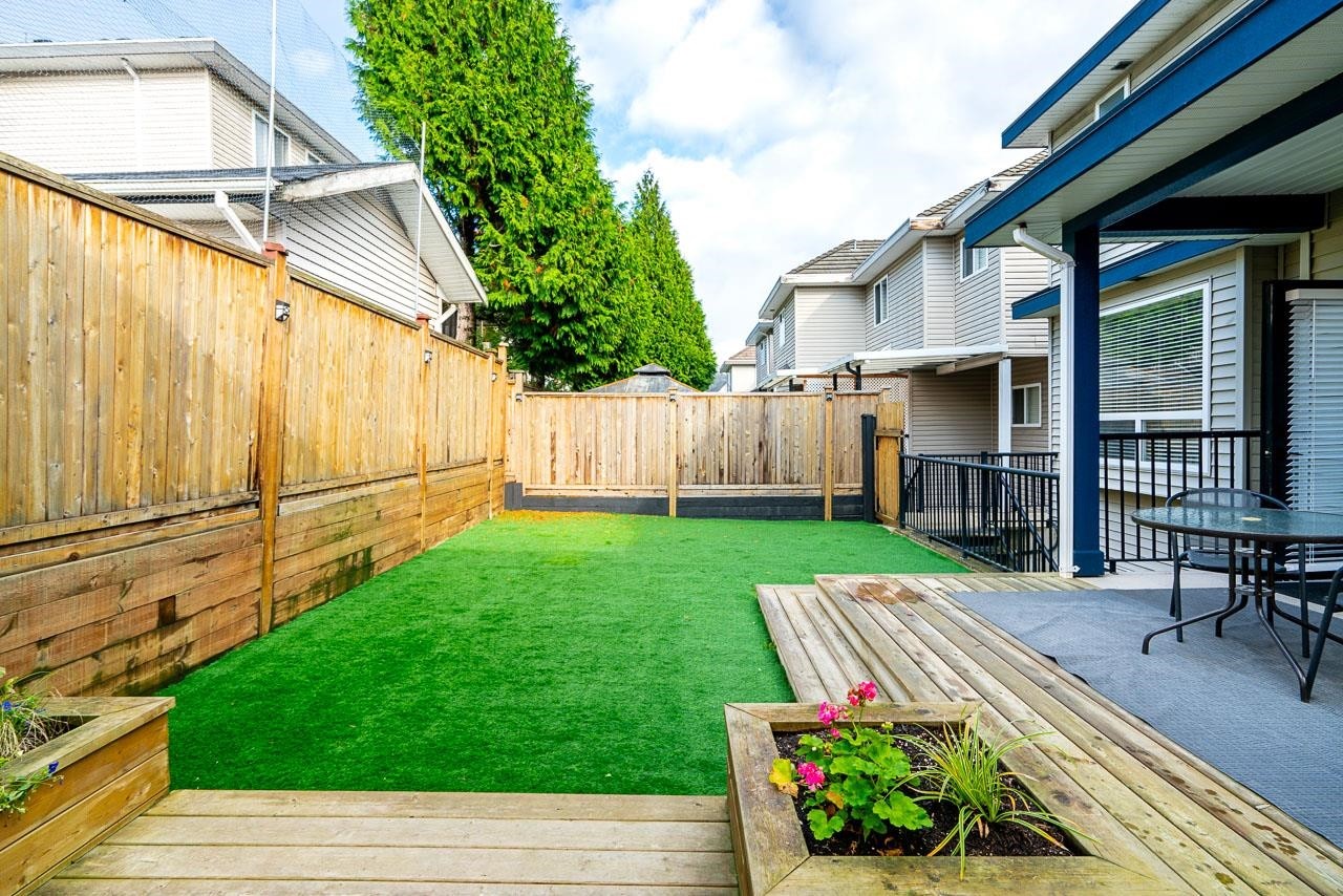 









7077


149a

Street,
Surrey,




BC
V3S 1K2

