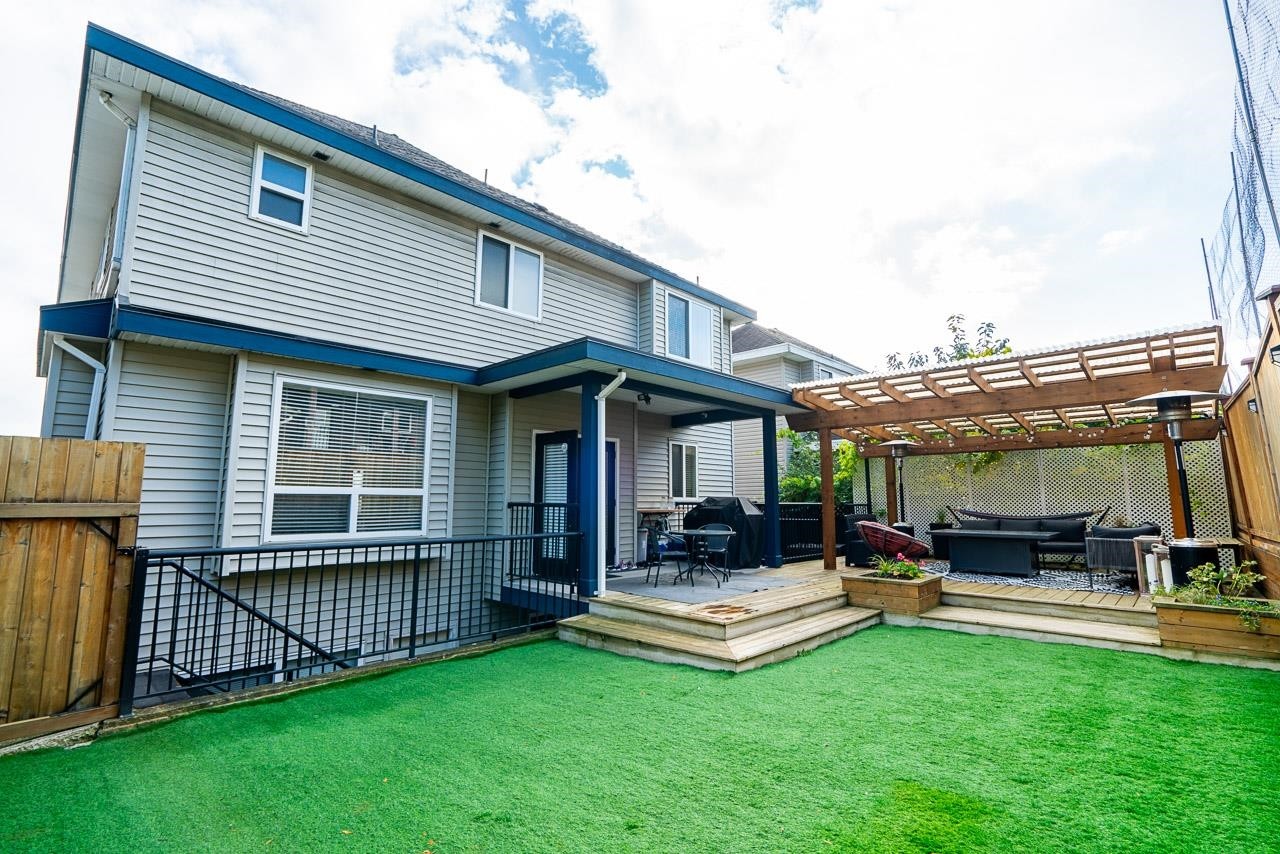 









7077


149a

Street,
Surrey,




BC
V3S 1K2

