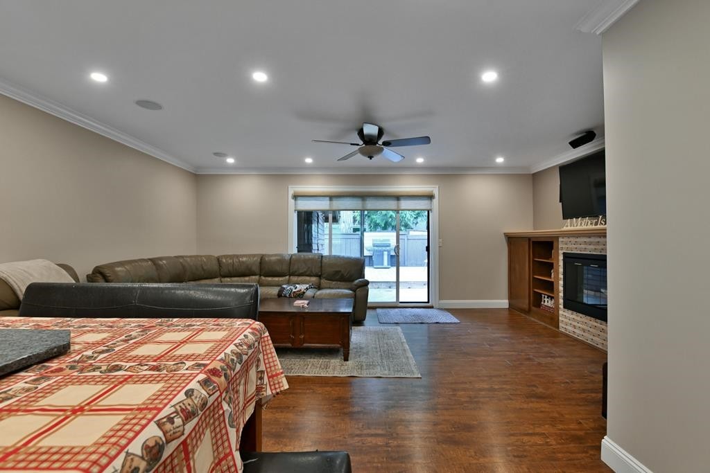 









9467


Prince Charles

Boulevard, 122,
Surrey,




BC
V3V 7G1

