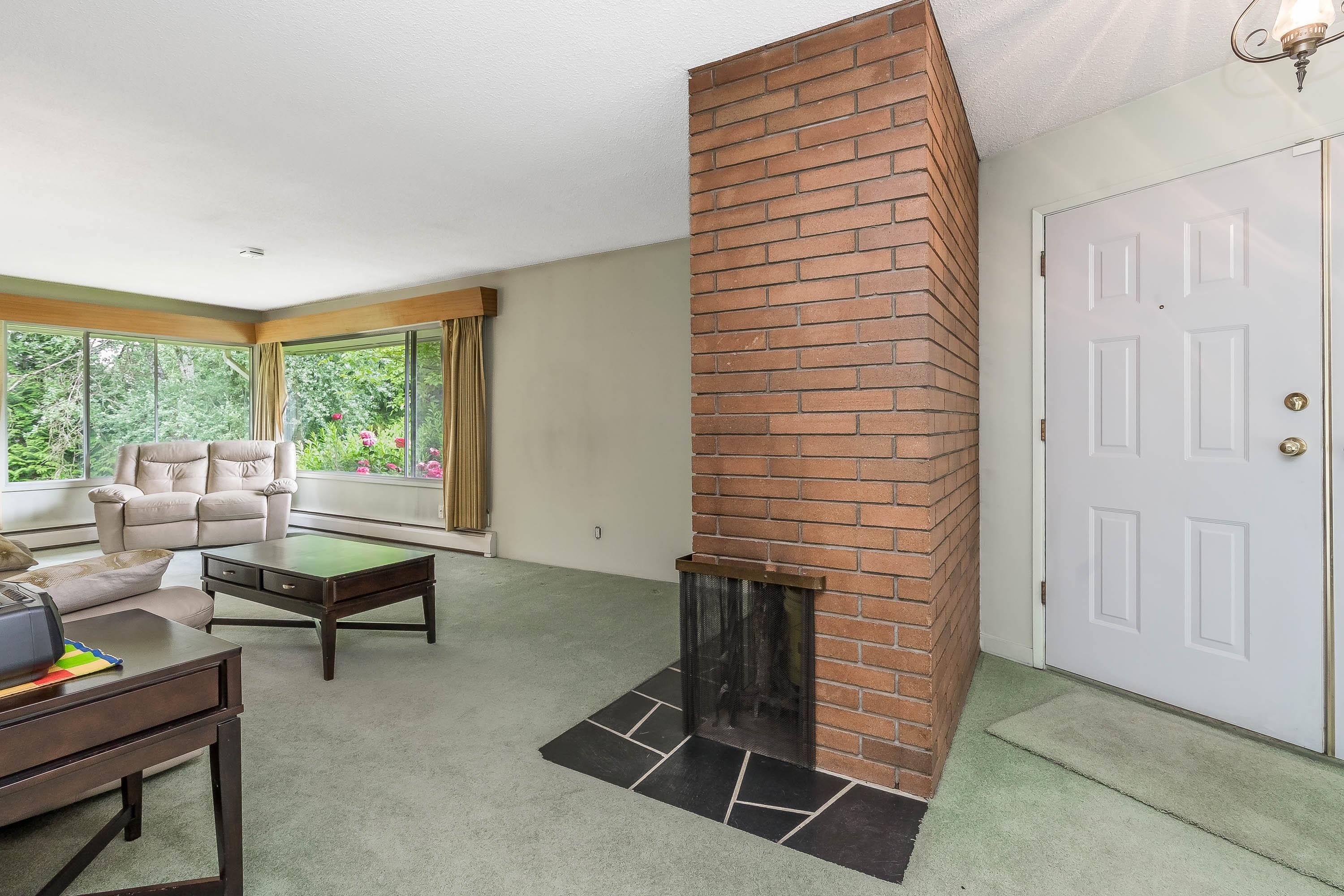 









15875


101a

Avenue,
Surrey,




BC
V4N 2N6

