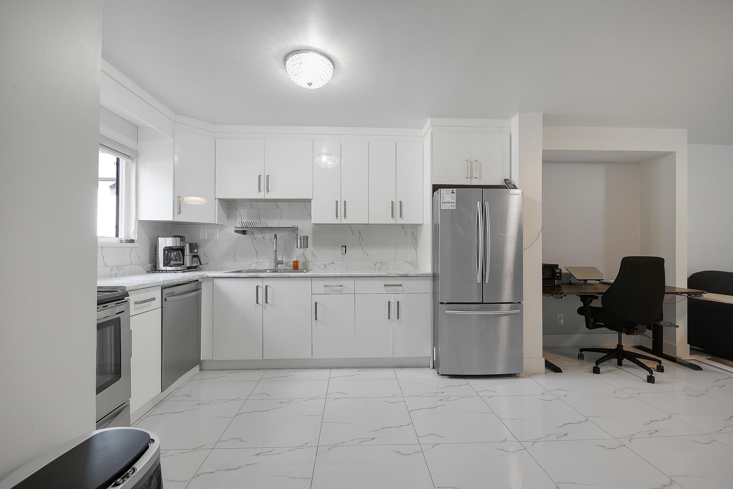 









13640


67

Avenue, 199,
Surrey,




BC
V3W 6X5

