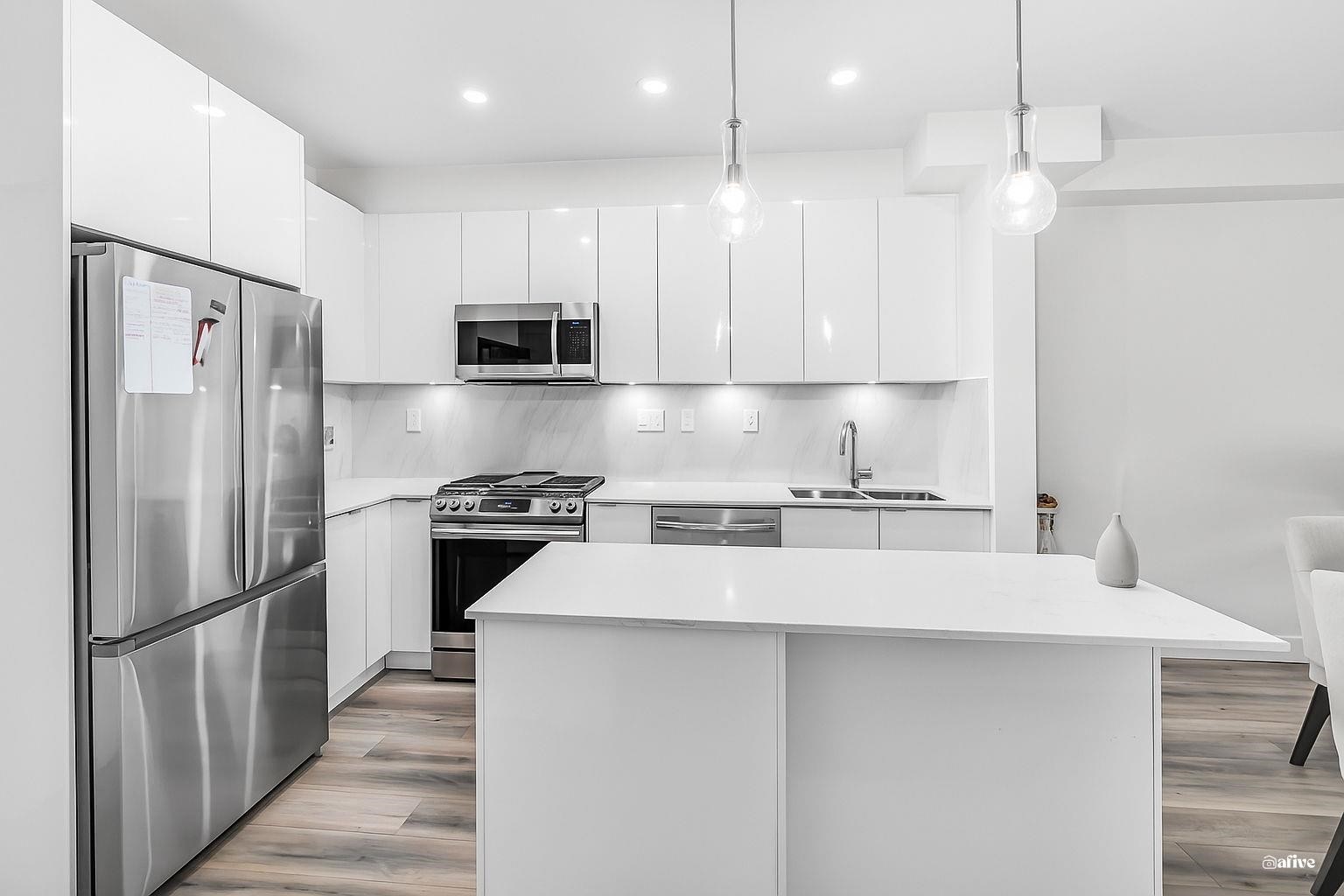 









8447


202

Street, A306,
Langley,




BC
V2Y 2B7

