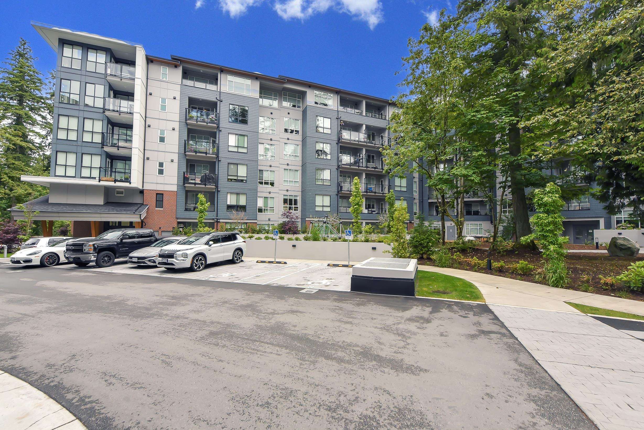 









3480


146a

Street, 522,
Surrey,




BC
V4P 0H4

