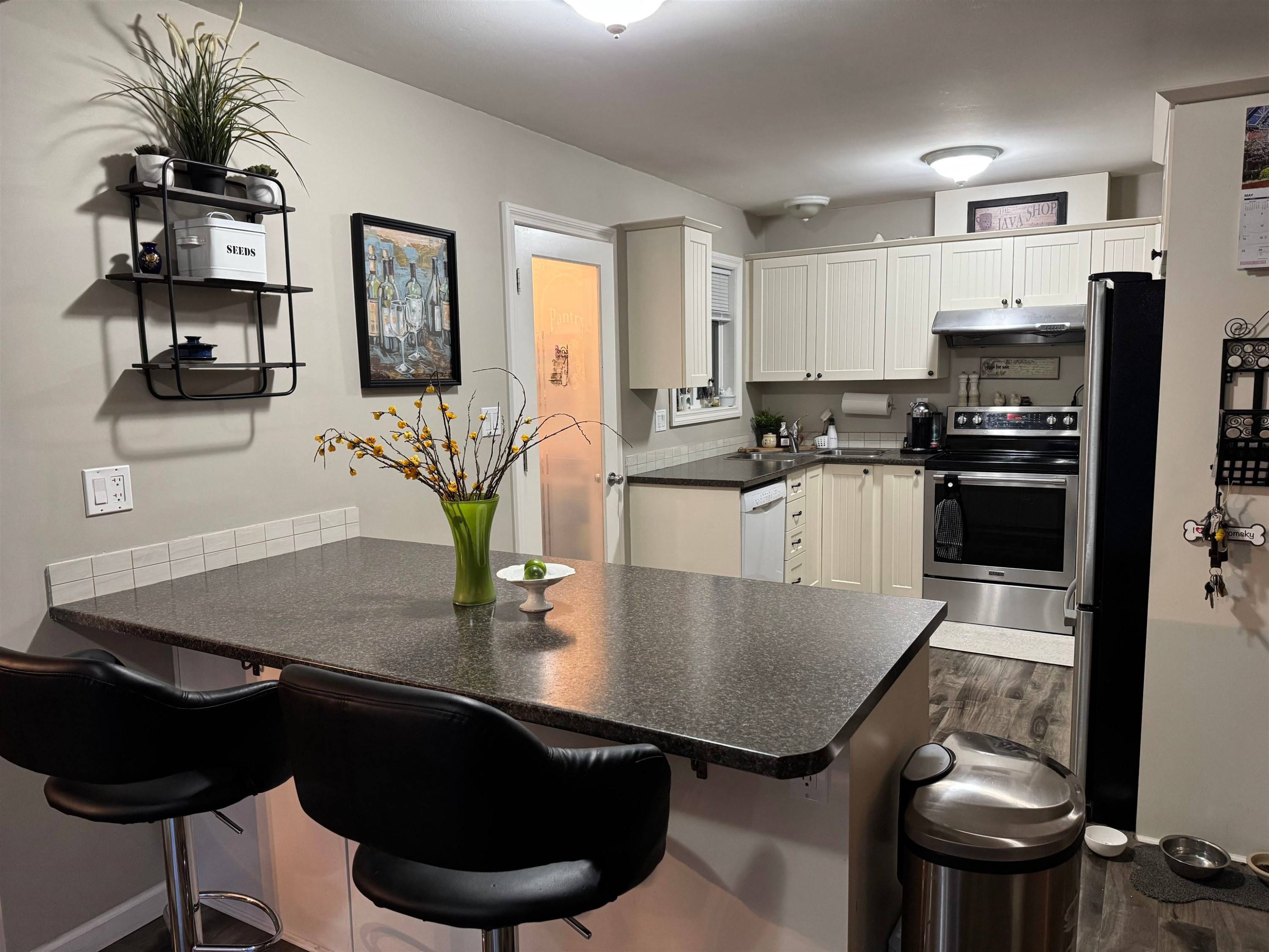 









9957


Dewdney Trunk

Road,
Mission,




BC
V4S 1K8

