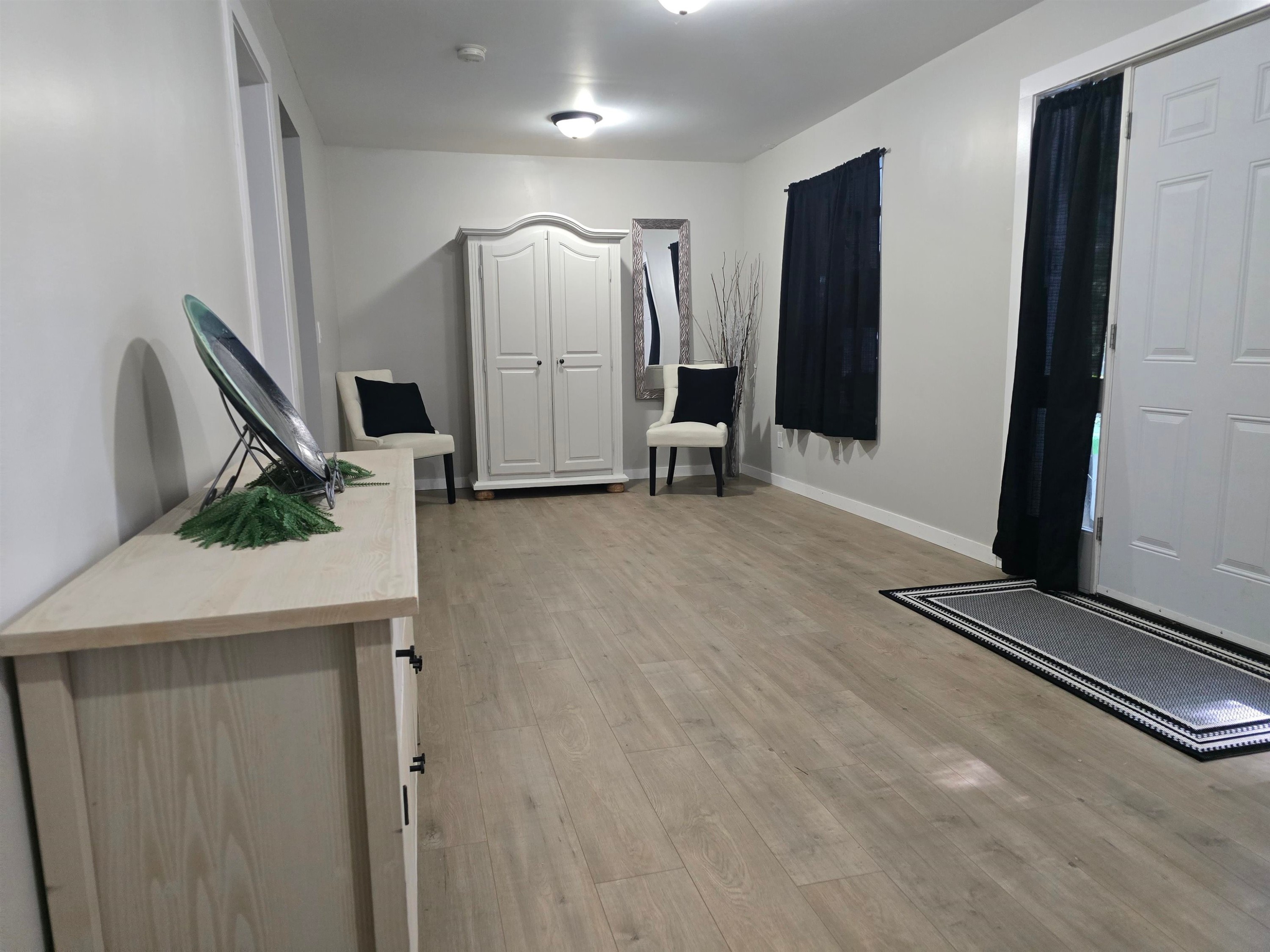 









9957


Dewdney Trunk

Road,
Mission,




BC
V4S 1K8

