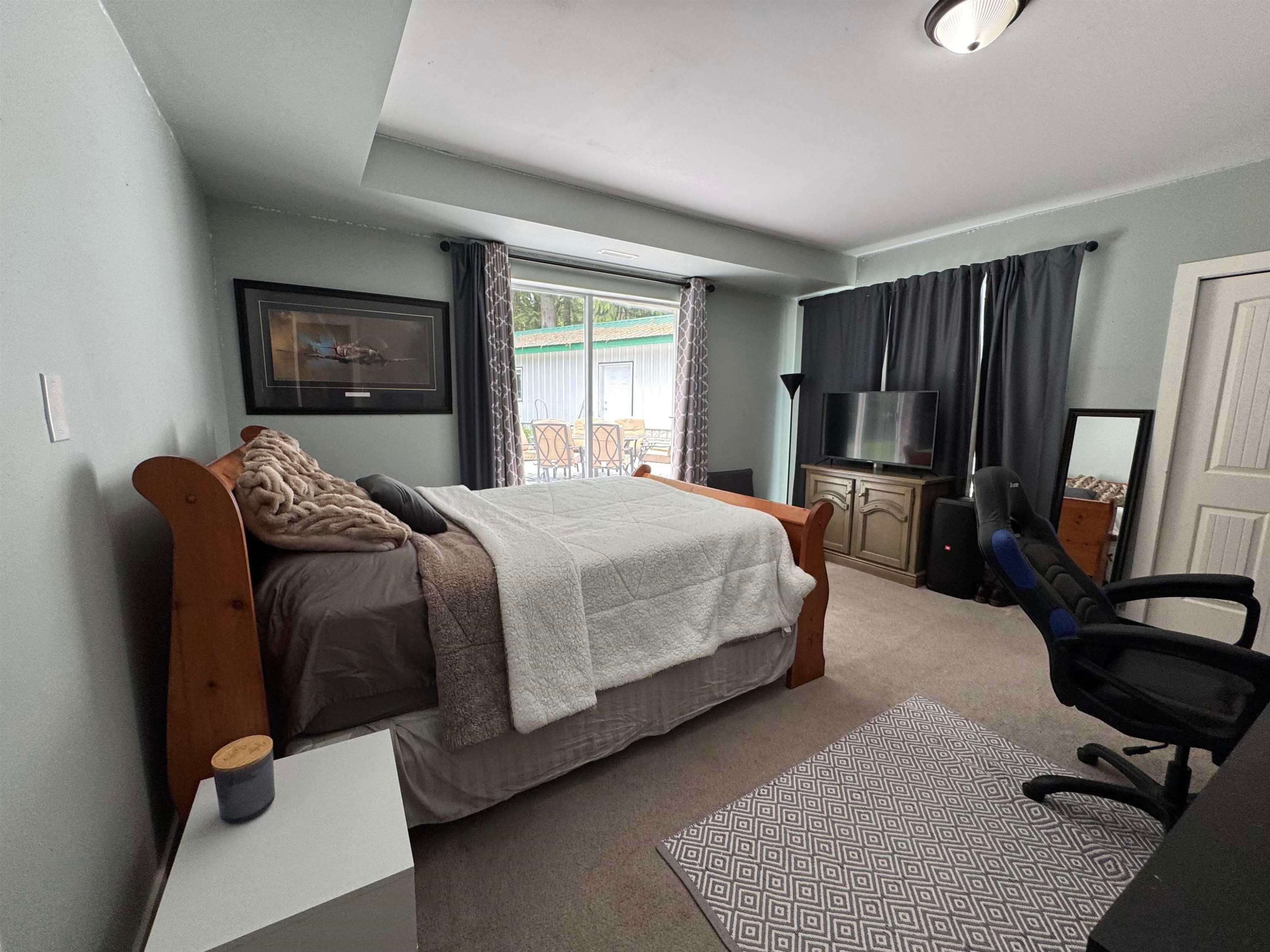 









9957


Dewdney Trunk

Road,
Mission,




BC
V4S 1K8

