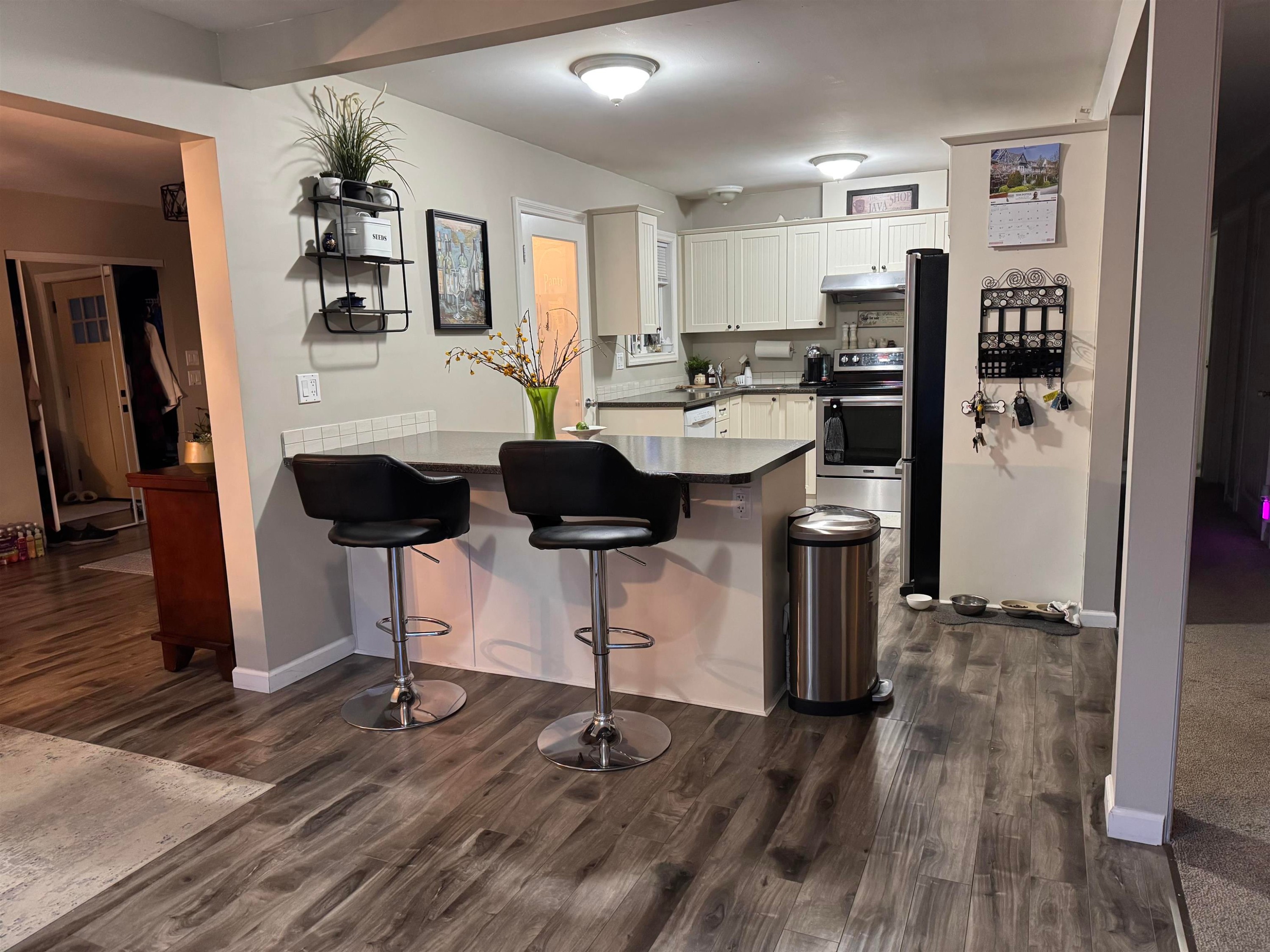 









9957


Dewdney Trunk

Road,
Mission,




BC
V4S 1K8

