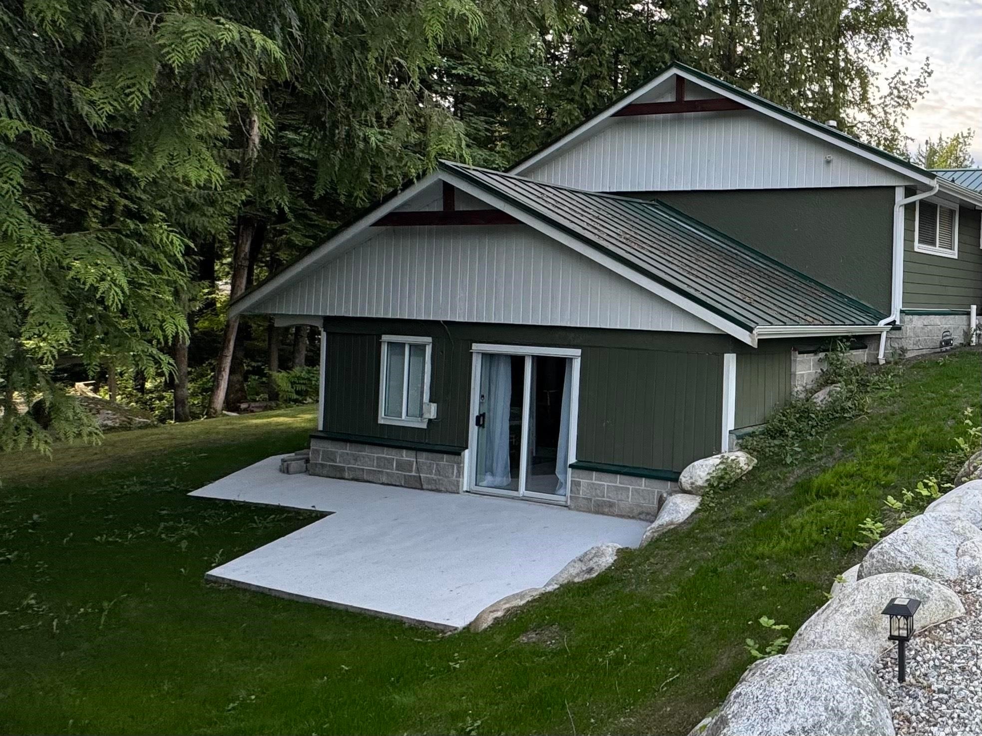 









9957


Dewdney Trunk

Road,
Mission,




BC
V4S 1K8

