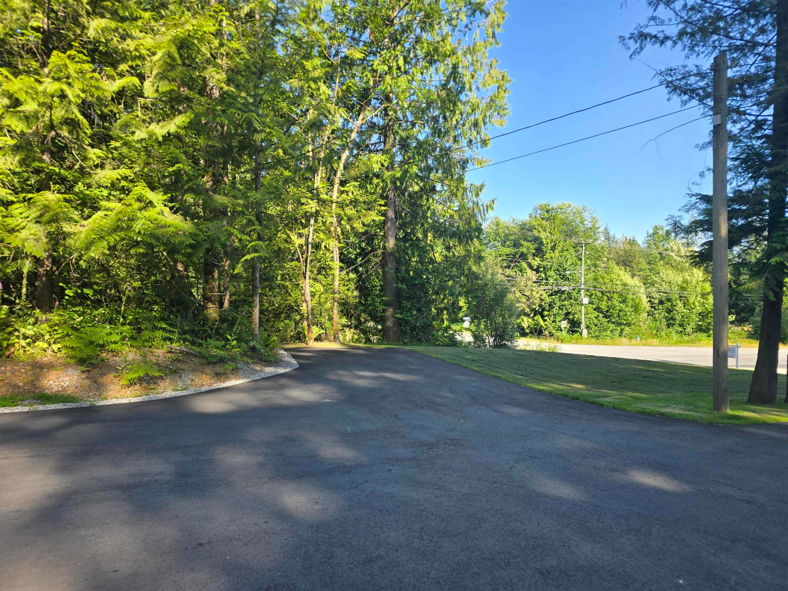 









9957


Dewdney Trunk

Road,
Mission,




BC
V4S 1K8

