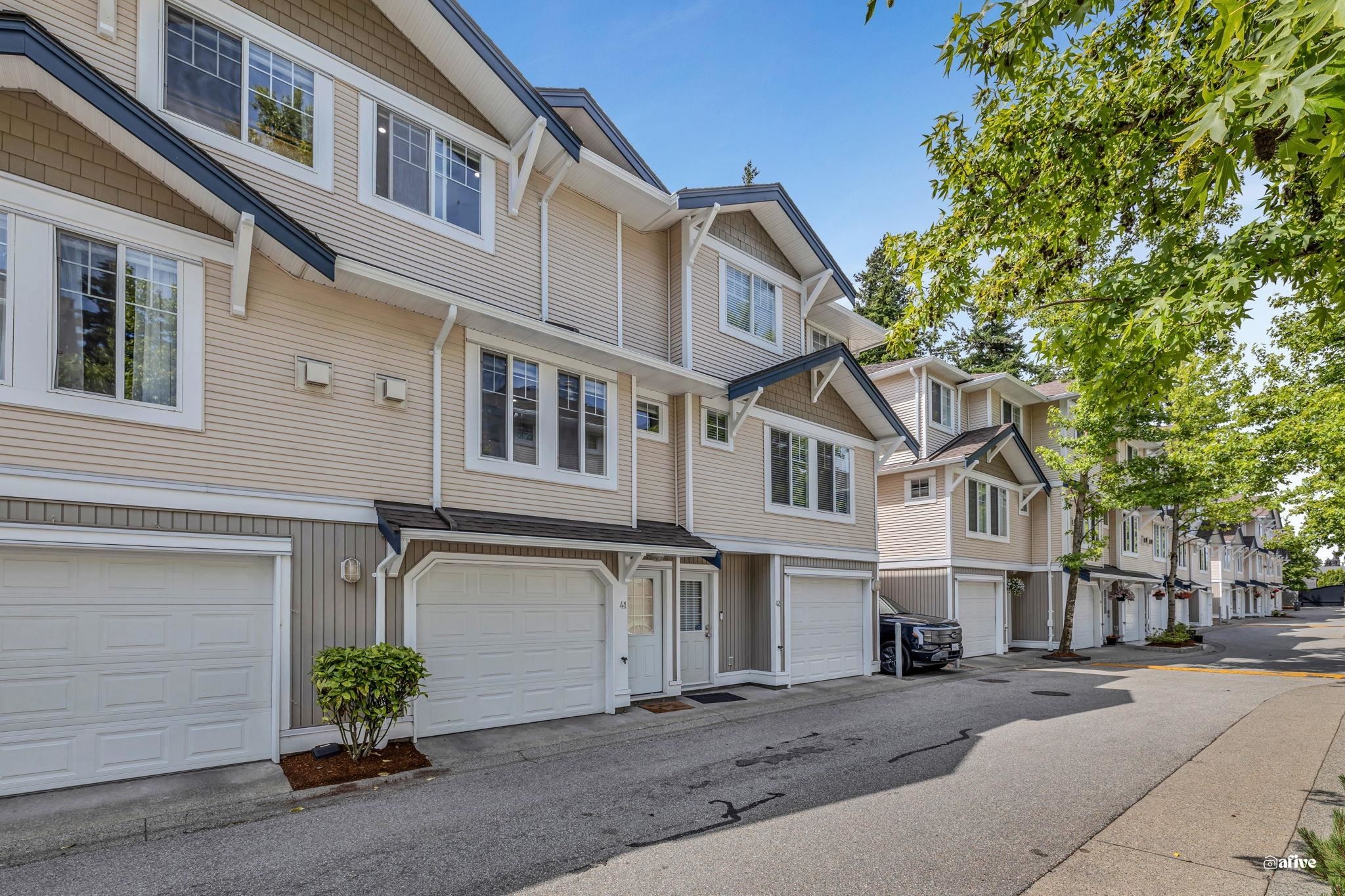 









6533


121

Street, 41,
Surrey,




BC
V3W 1M5

