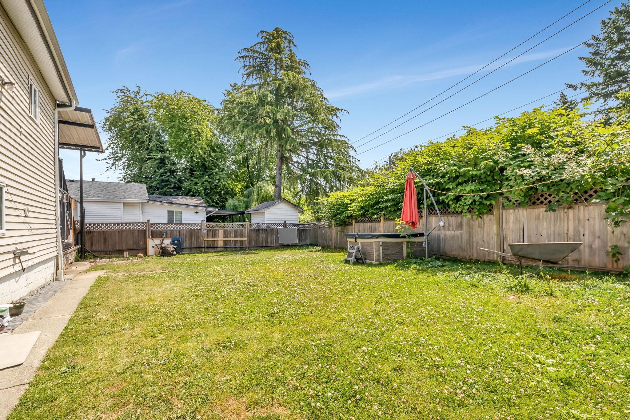 









13906


68

Avenue,
Surrey,




BC
V3W 2H1

