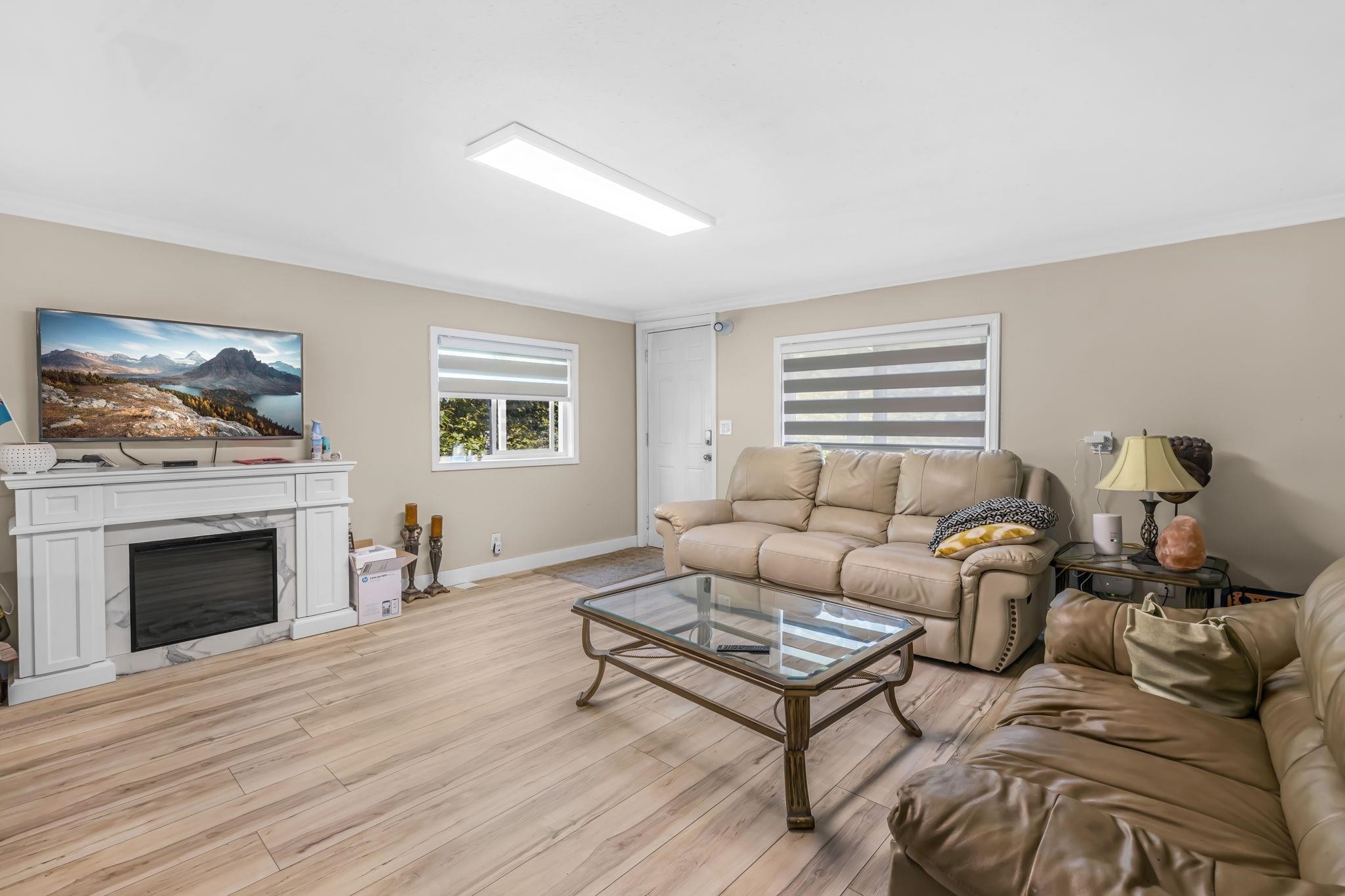









13906


68

Avenue,
Surrey,




BC
V3W 2H1

