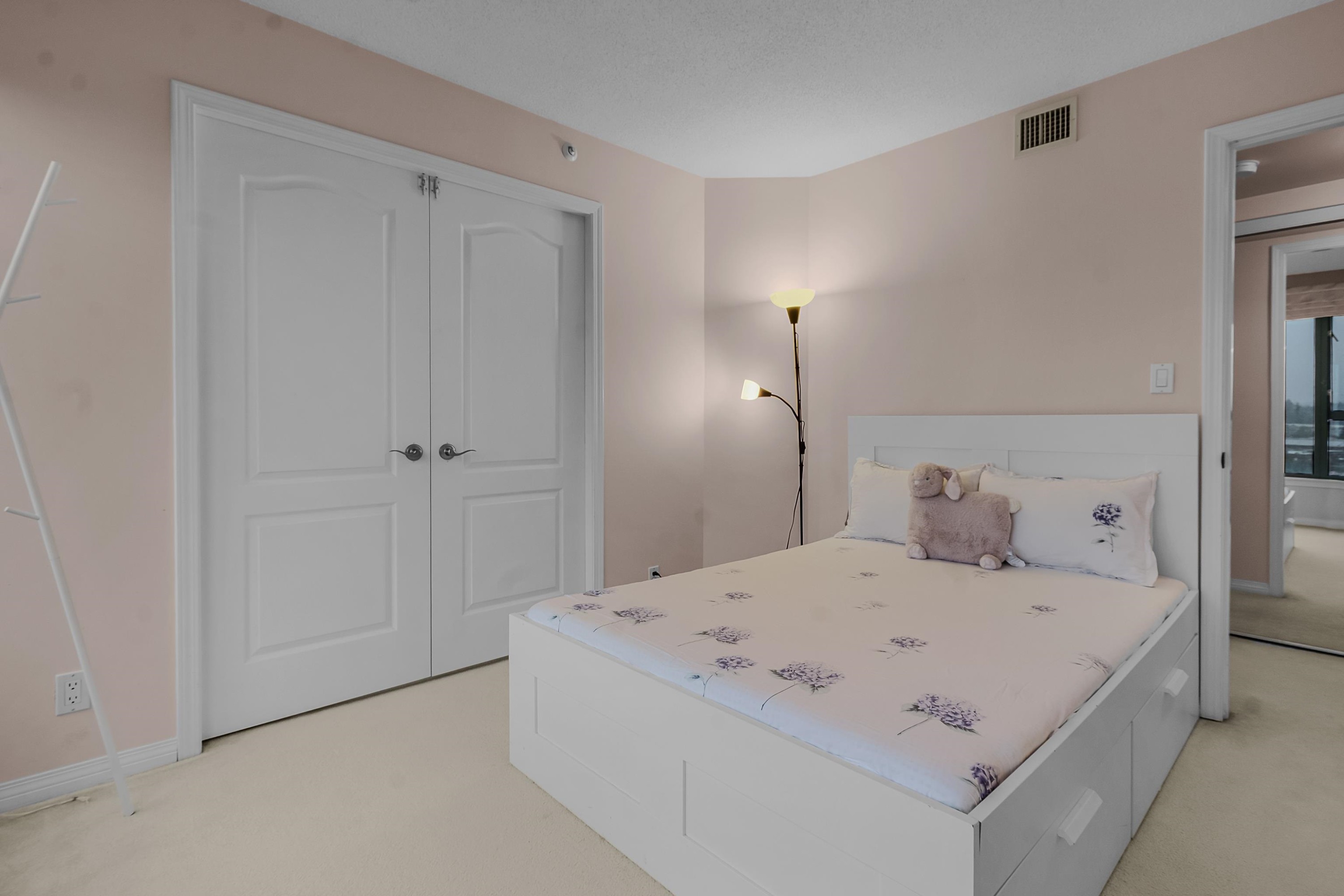 









32330


South Fraser

Way, 901,
Abbotsford,




BC
V2T 1X1

