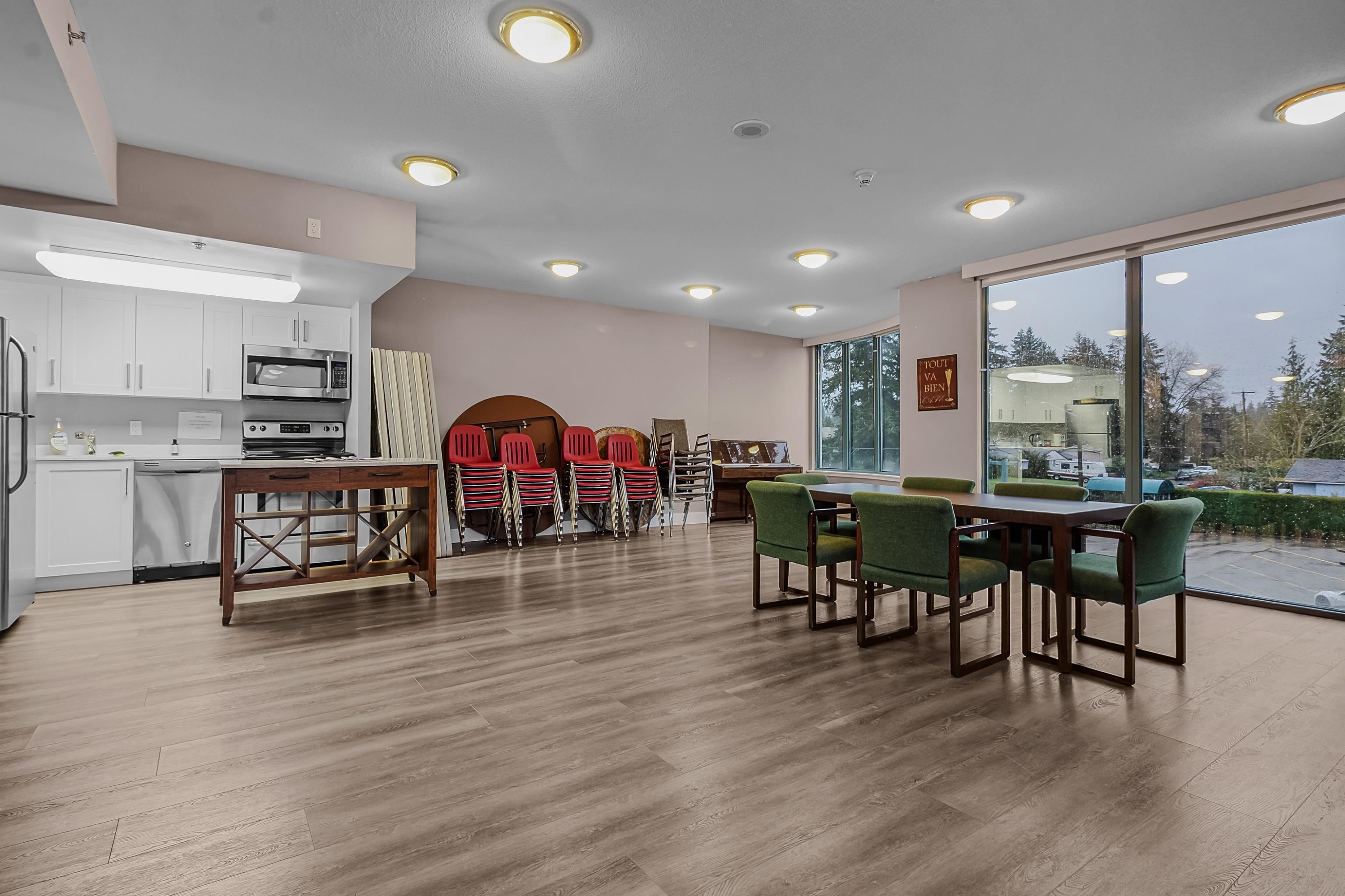 









32330


South Fraser

Way, 901,
Abbotsford,




BC
V2T 1X1

