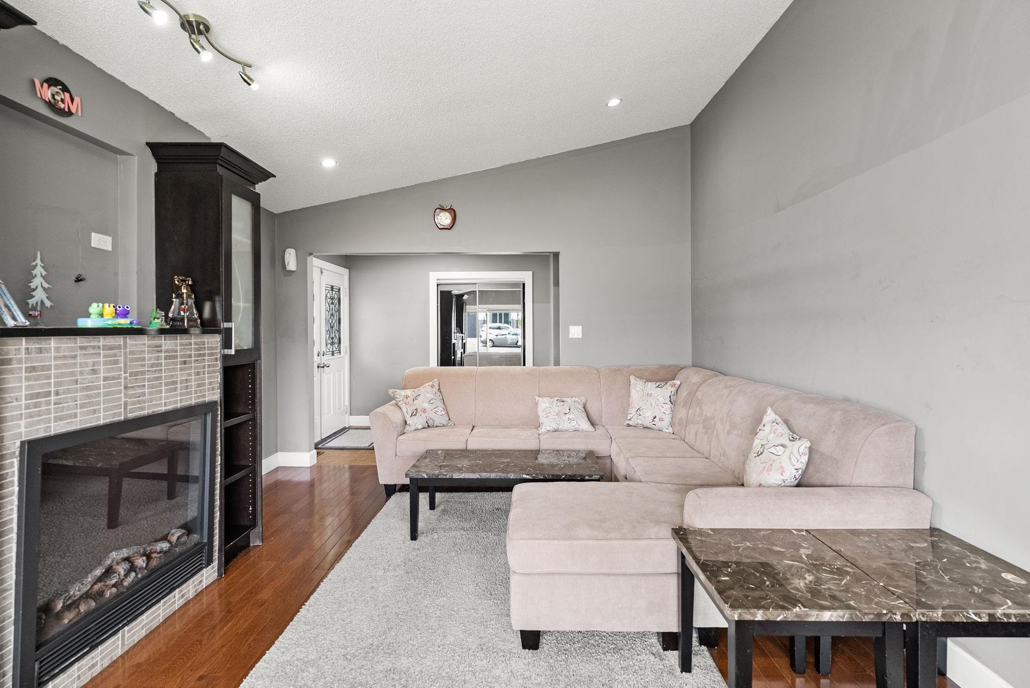 









15042


85a

Avenue,
Surrey,




BC
V3S 6A5

