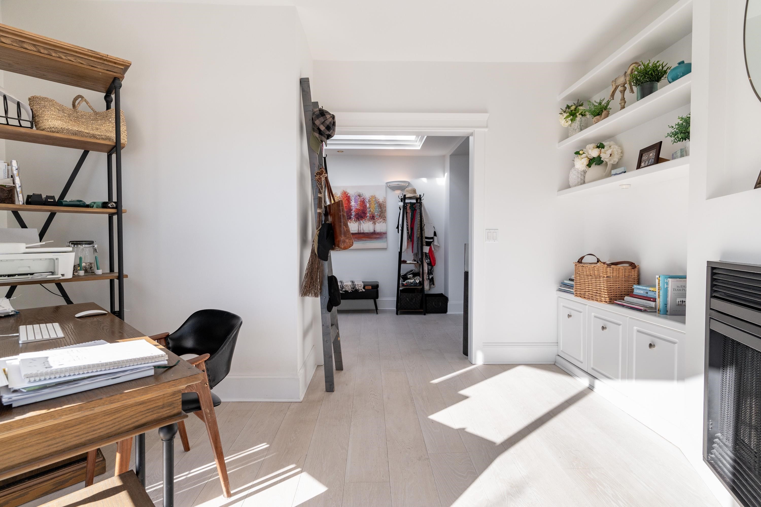 









20448


Park

Avenue, 401,
Langley,




BC
V3A 4N3

