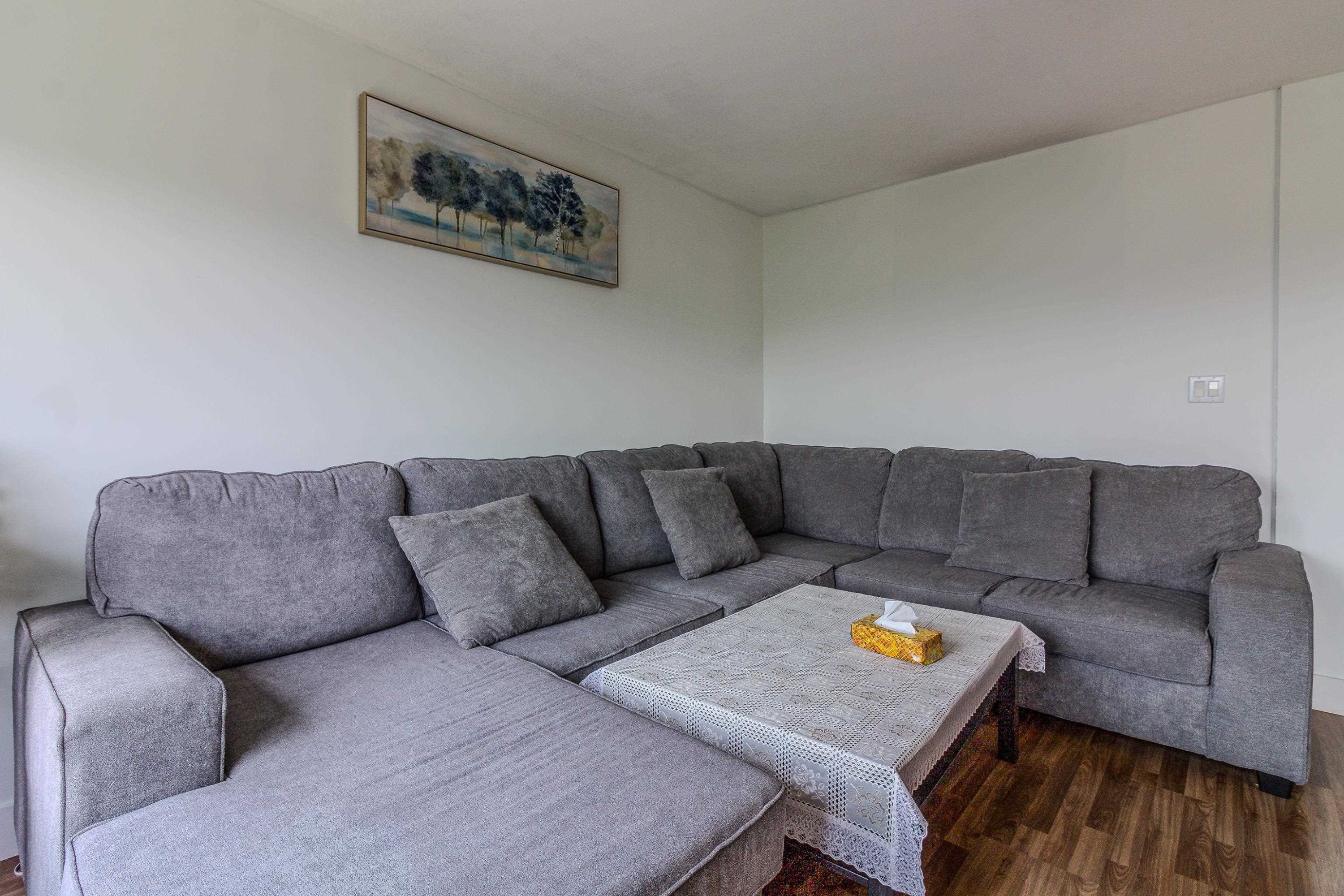 









3070


Townline

Road, 6,
Abbotsford,




BC
V2T 5M2

