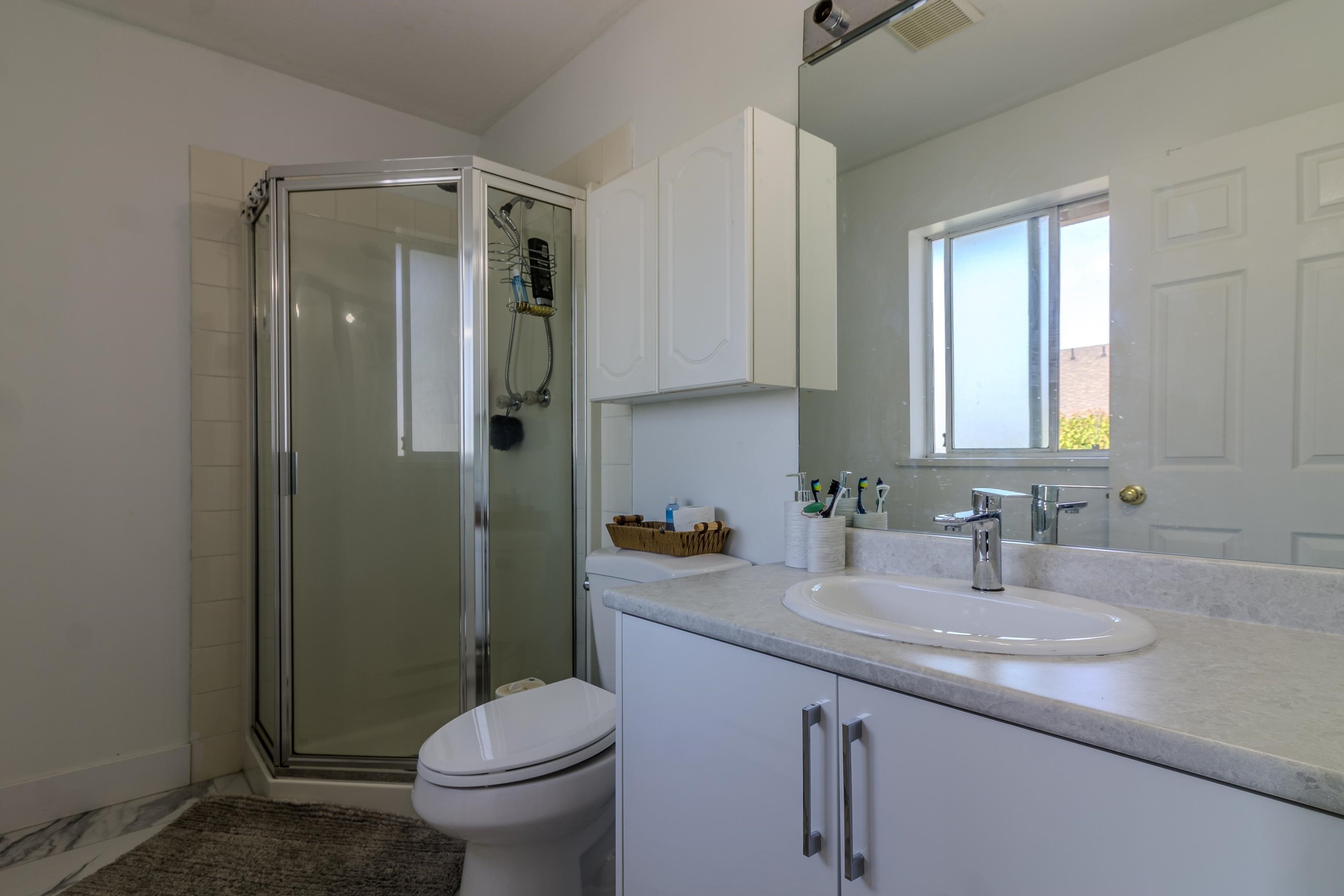 









3070


Townline

Road, 6,
Abbotsford,




BC
V2T 5M2

