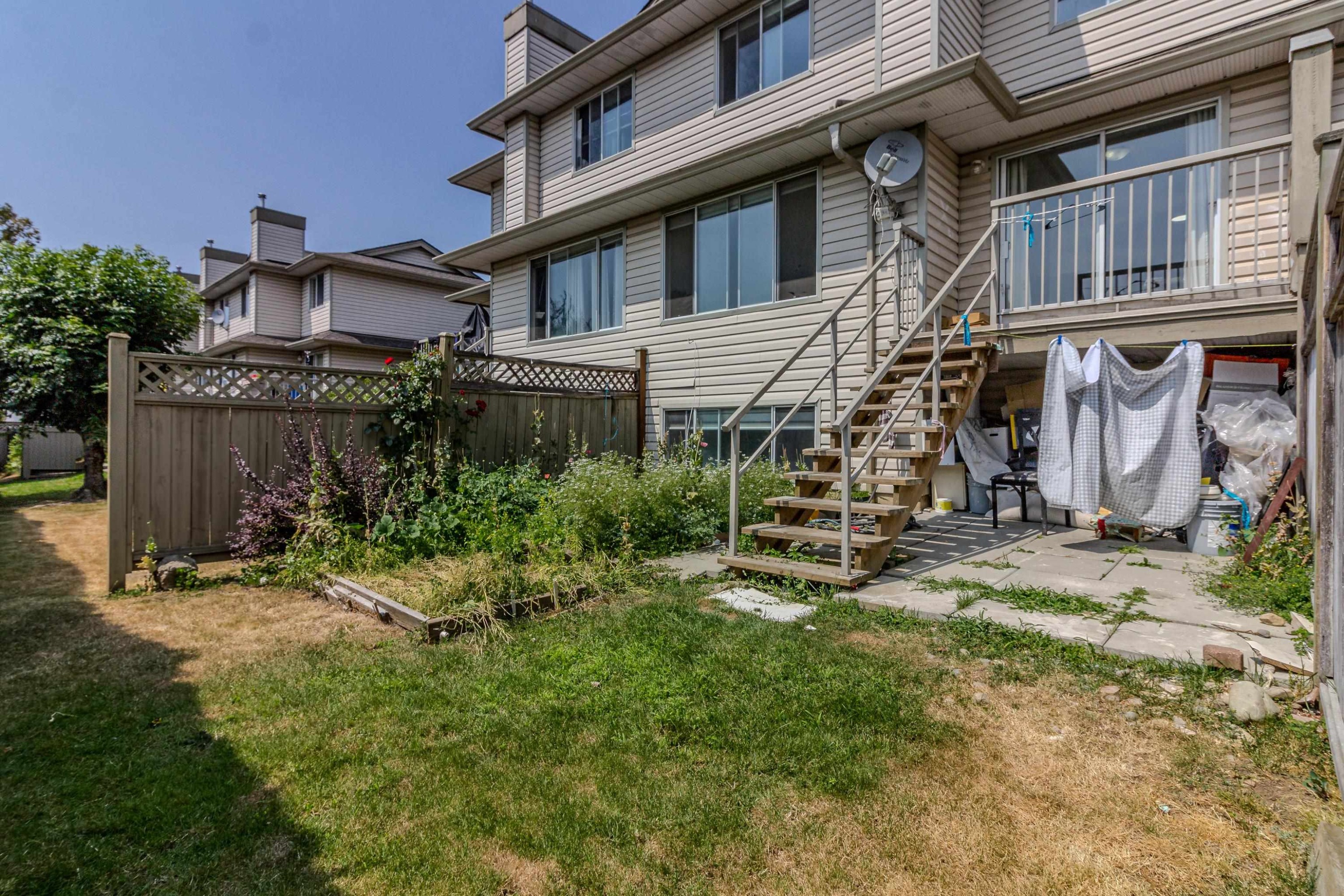 









3070


Townline

Road, 6,
Abbotsford,




BC
V2T 5M2

