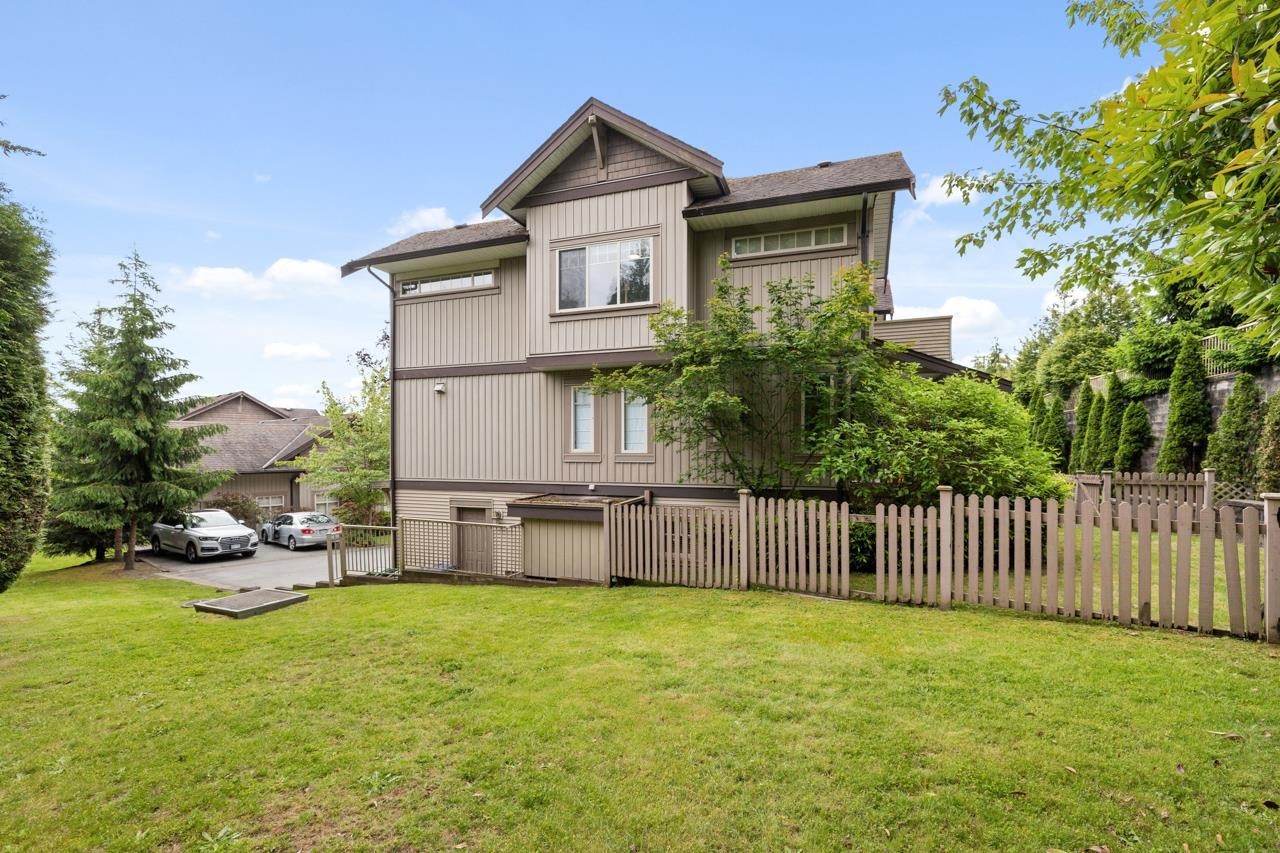 









6238


192

Street, 9,
Surrey,




BC
V3S 0S2

