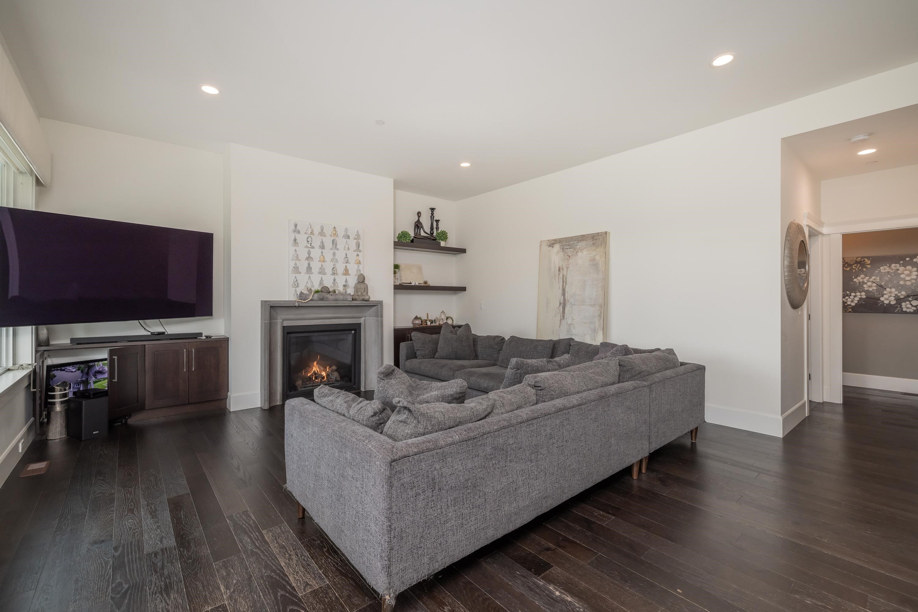 









24455


61

Avenue, 7,
Langley,




BC
V2Y 0R4

