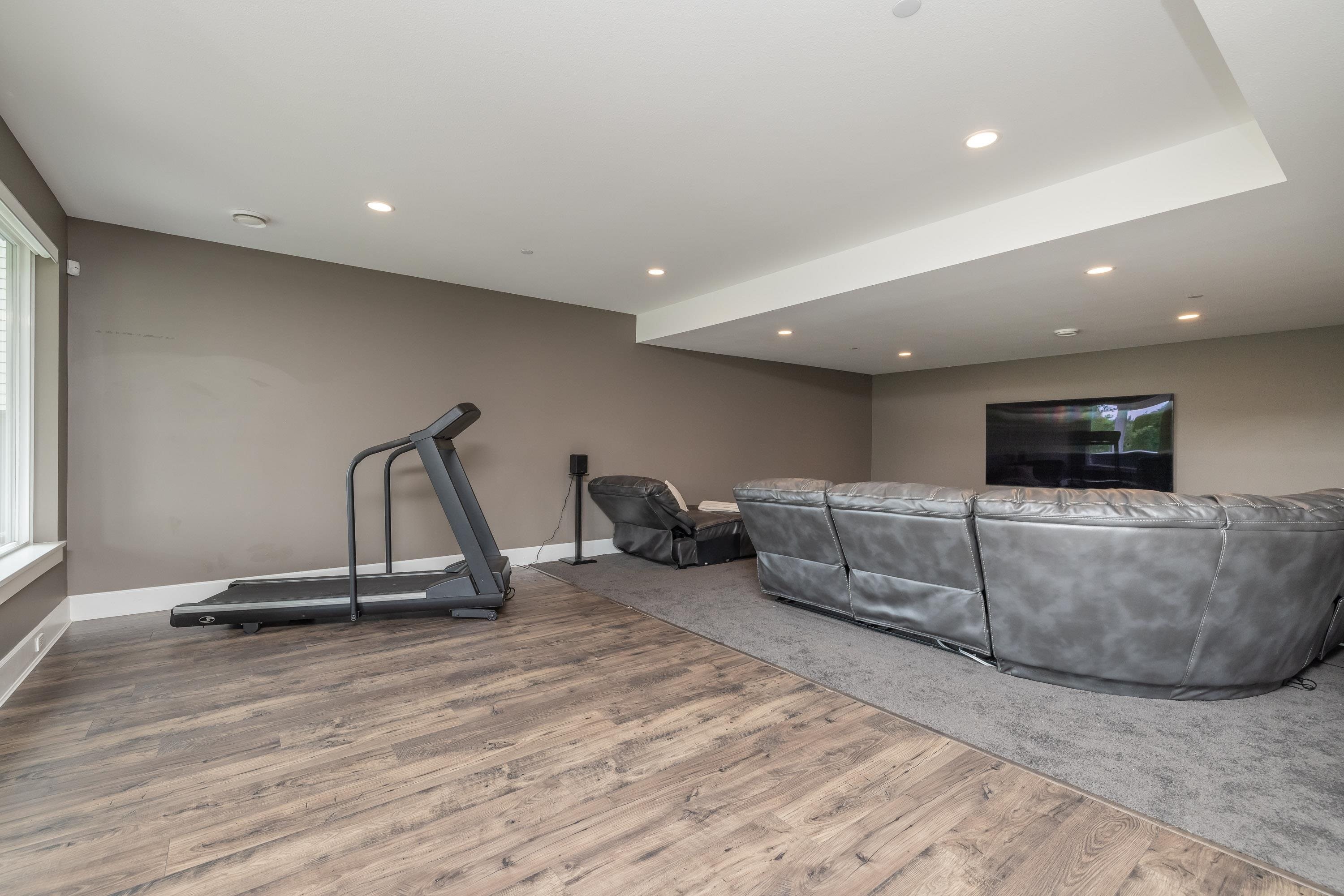 









24455


61

Avenue, 7,
Langley,




BC
V2Y 0R4

