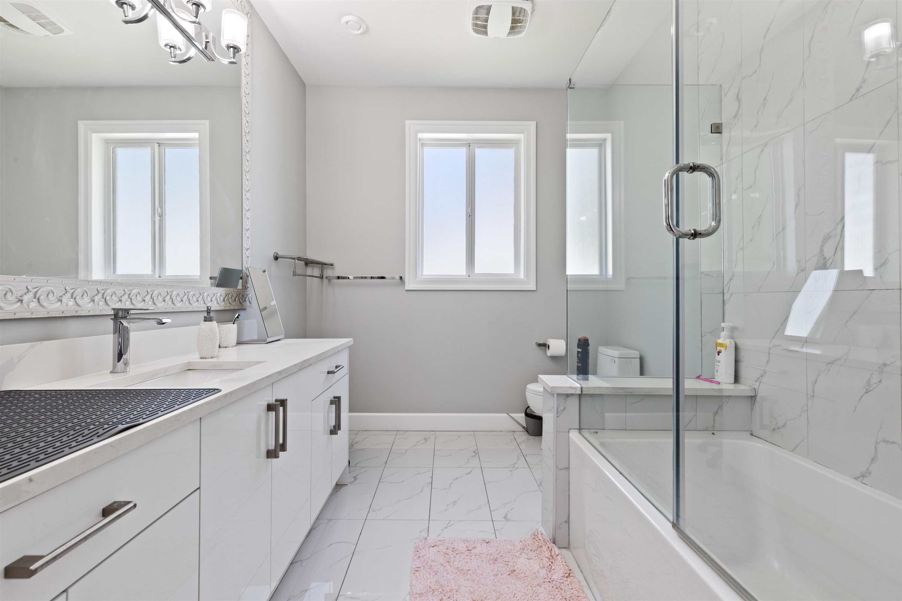 









14678


St. Andrews

Drive,
Surrey,




BC
V3R 5V4

