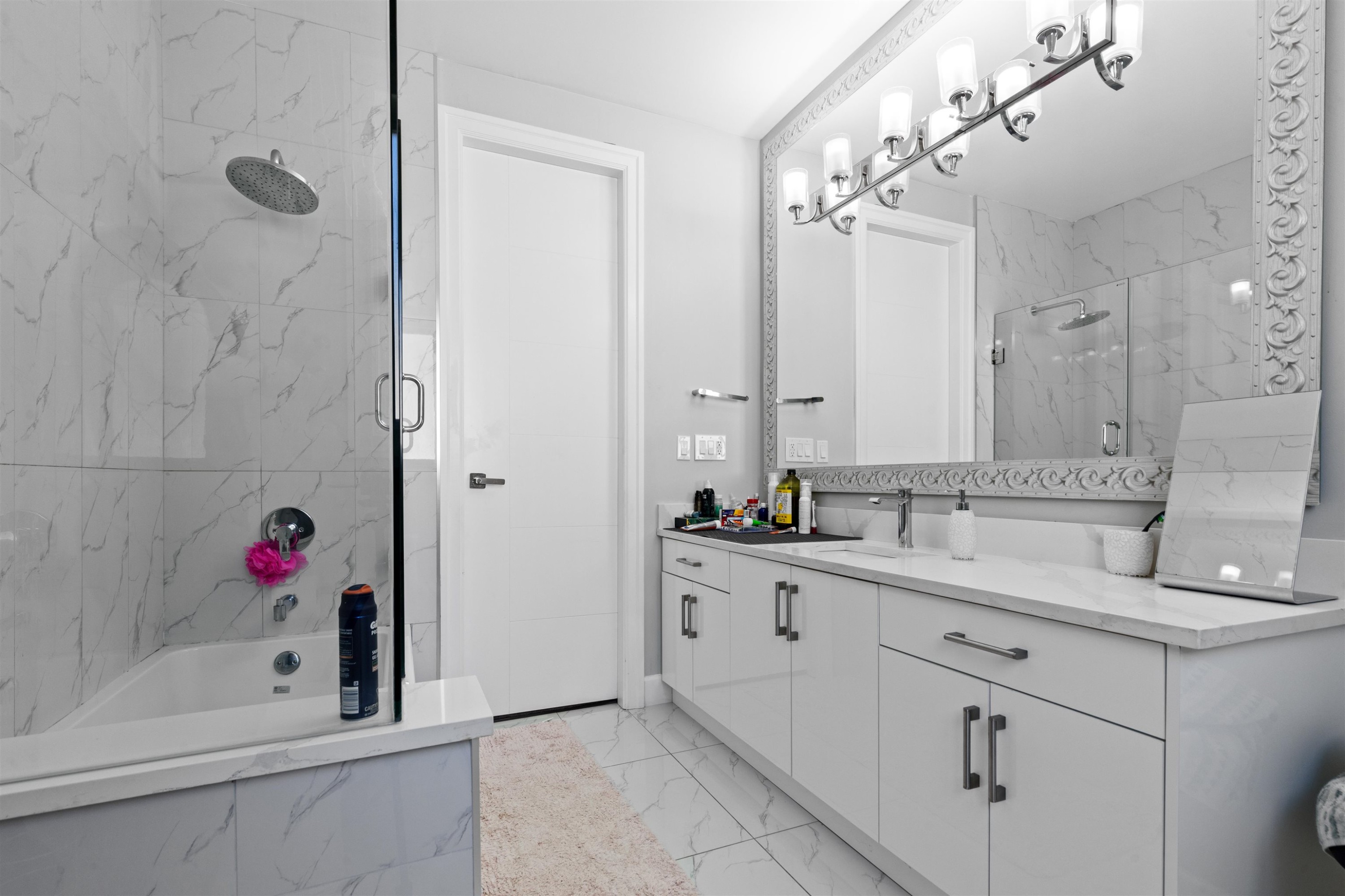









14678


St. Andrews

Drive,
Surrey,




BC
V3R 5V4

