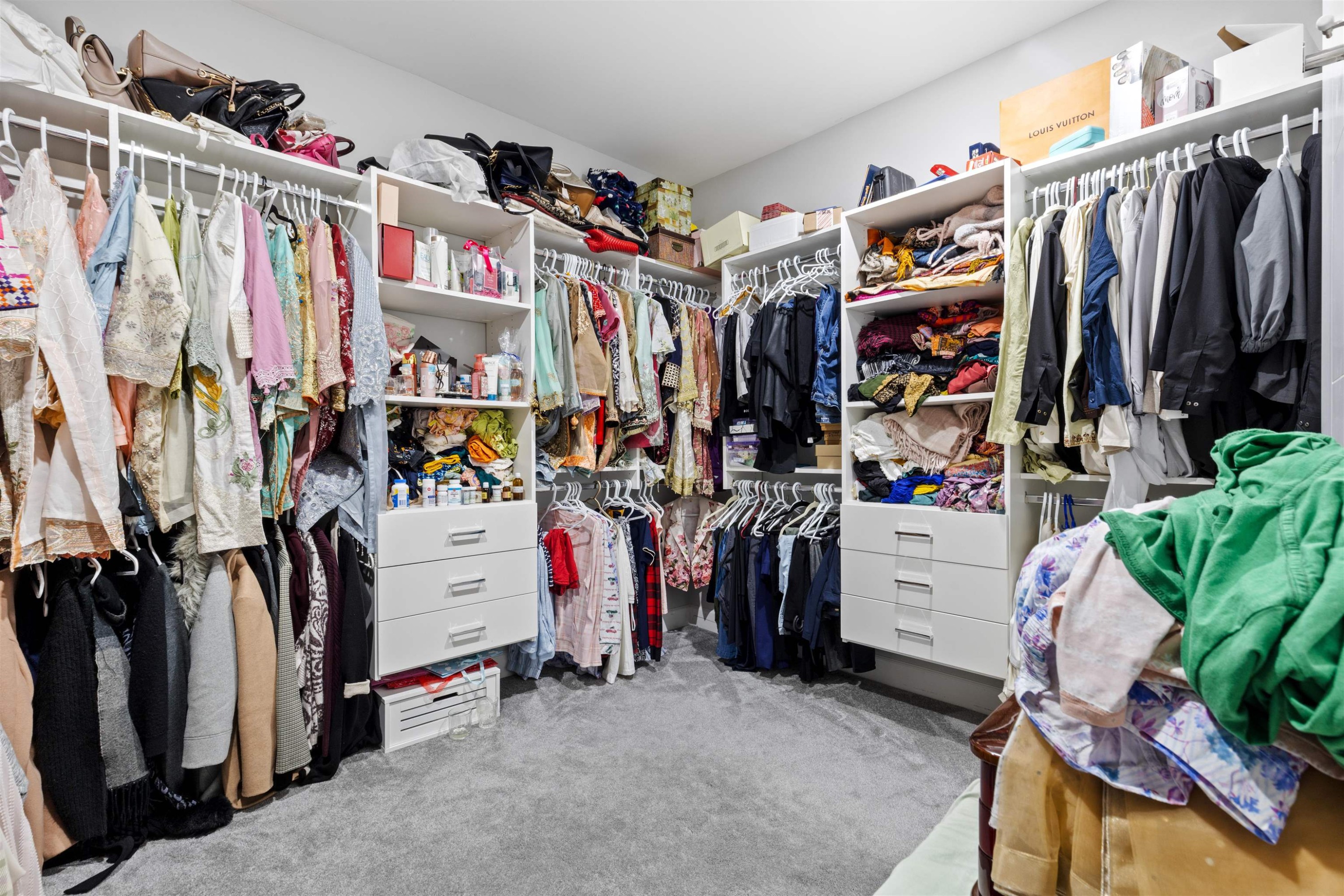









14678


St. Andrews

Drive,
Surrey,




BC
V3R 5V4

