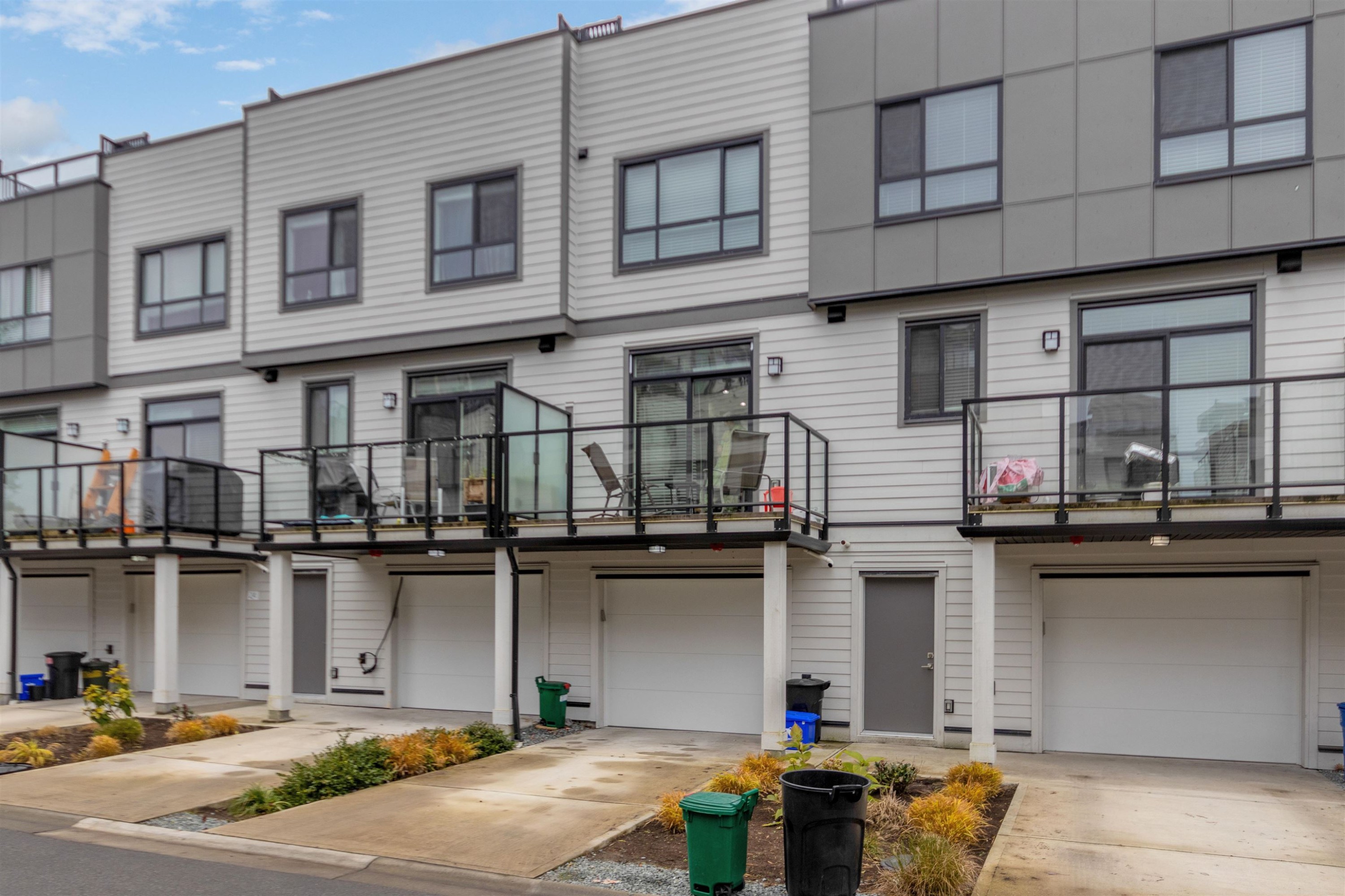 









19631


55a

Avenue, 22,
Langley,




BC
V3A 0L5

